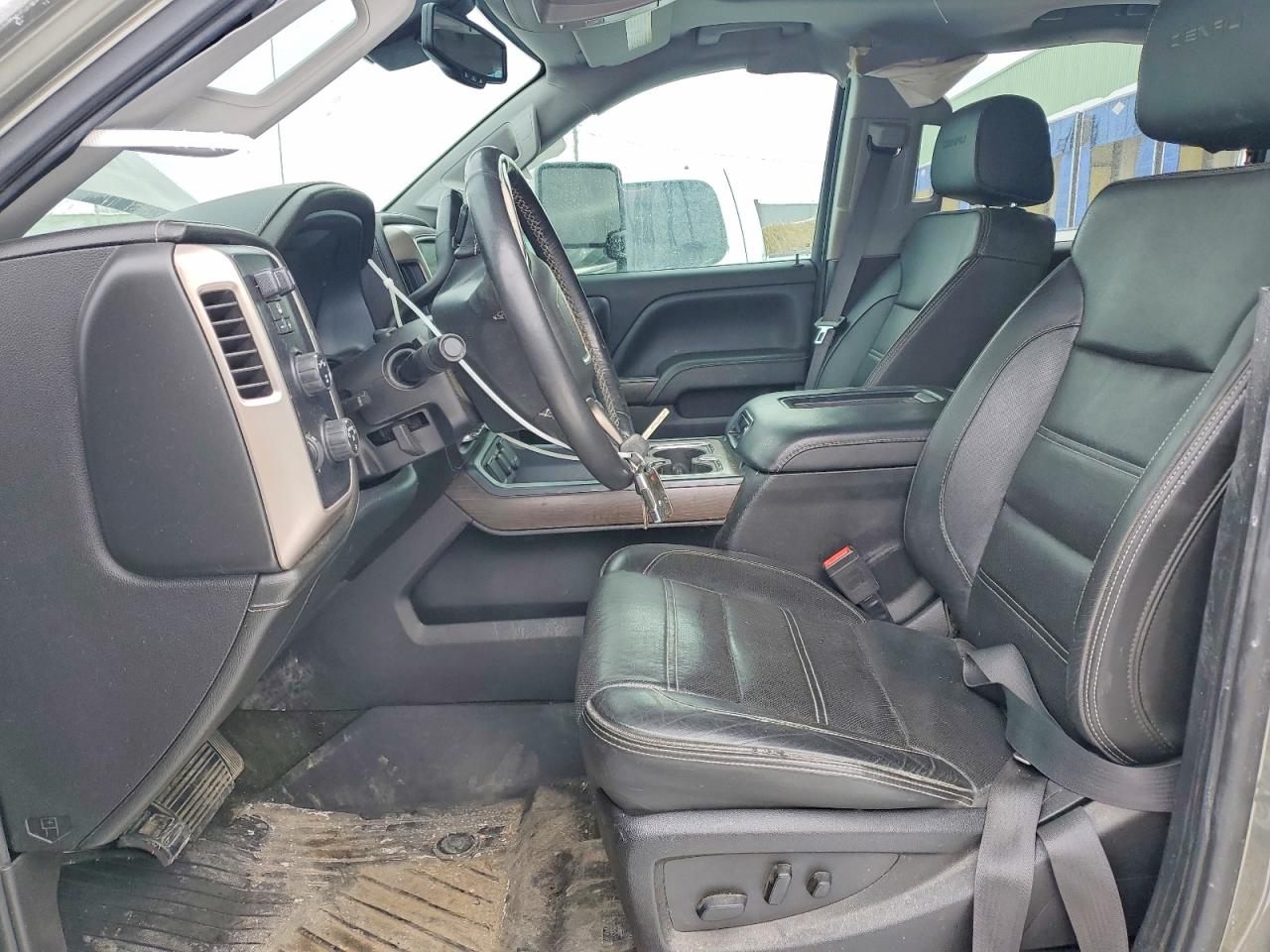2017 GMC SIERRA K2500 DENALI photo 13
