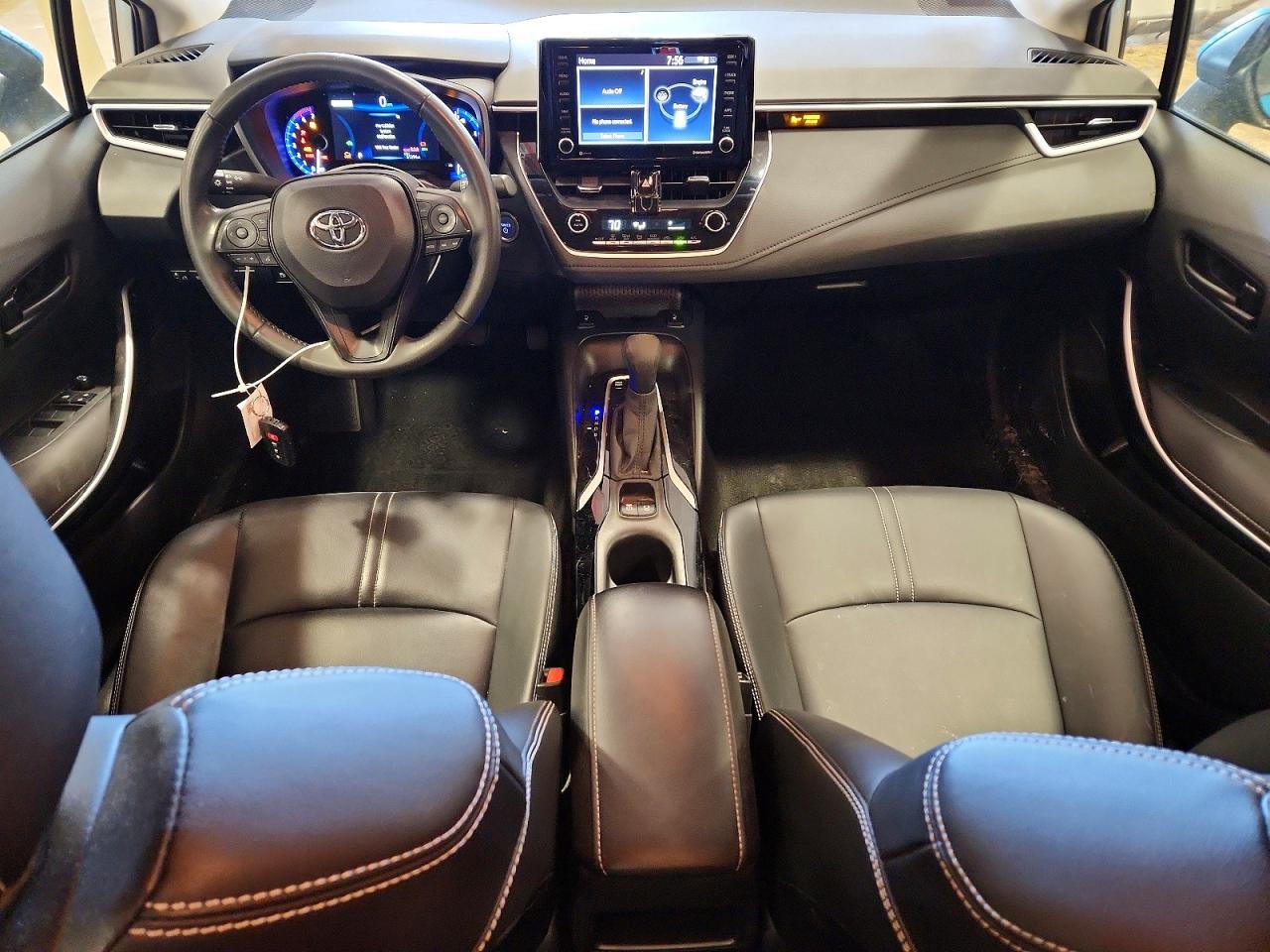 2022 TOYOTA COROLLA LE photo 8