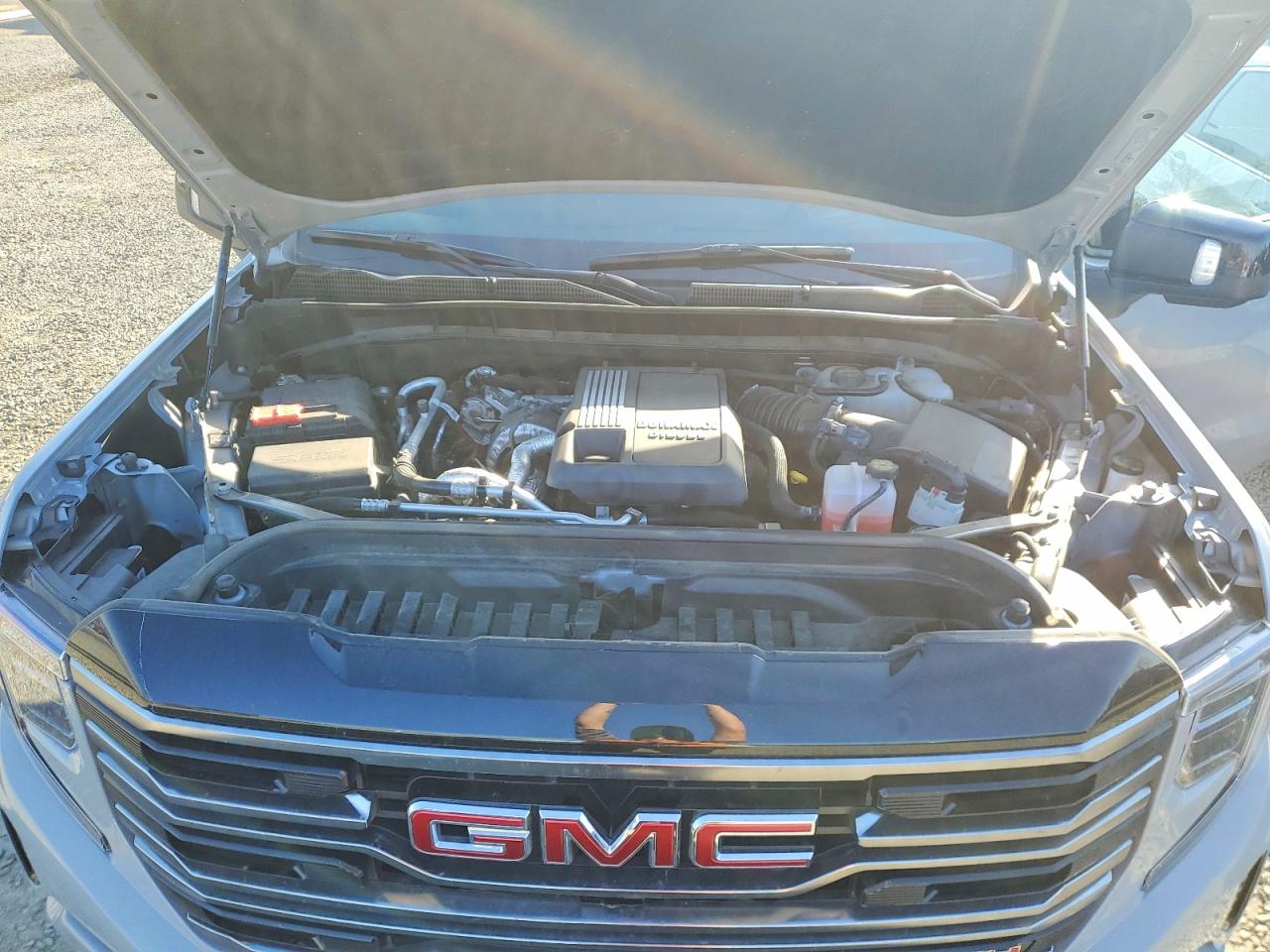 2025 GMC SIERRA K1500 AT4 photo 11