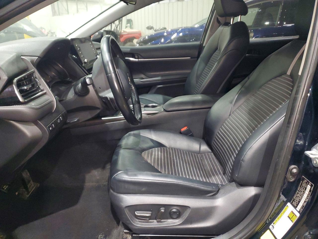 2021 TOYOTA CAMRY SE photo 7