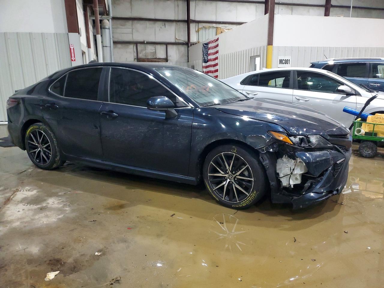 2021 TOYOTA CAMRY SE photo 4