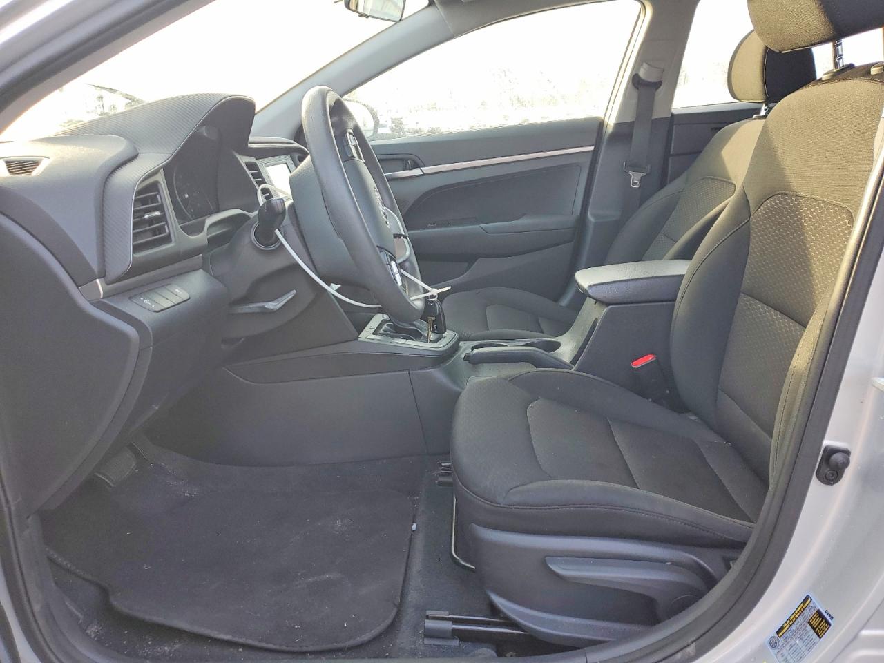 2019 HYUNDAI ELANTRA SE photo 13
