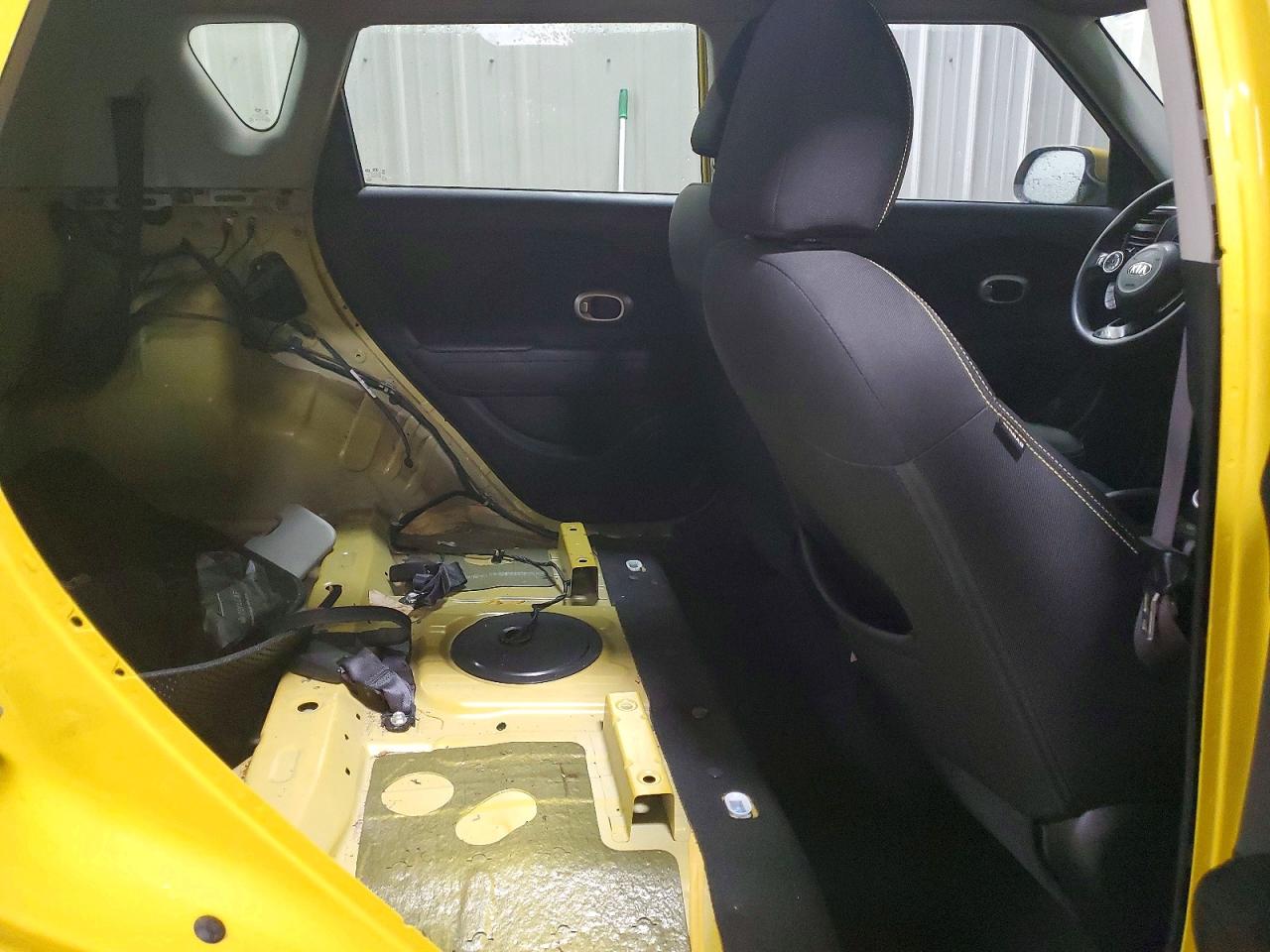 2016 KIA SOUL + photo 19