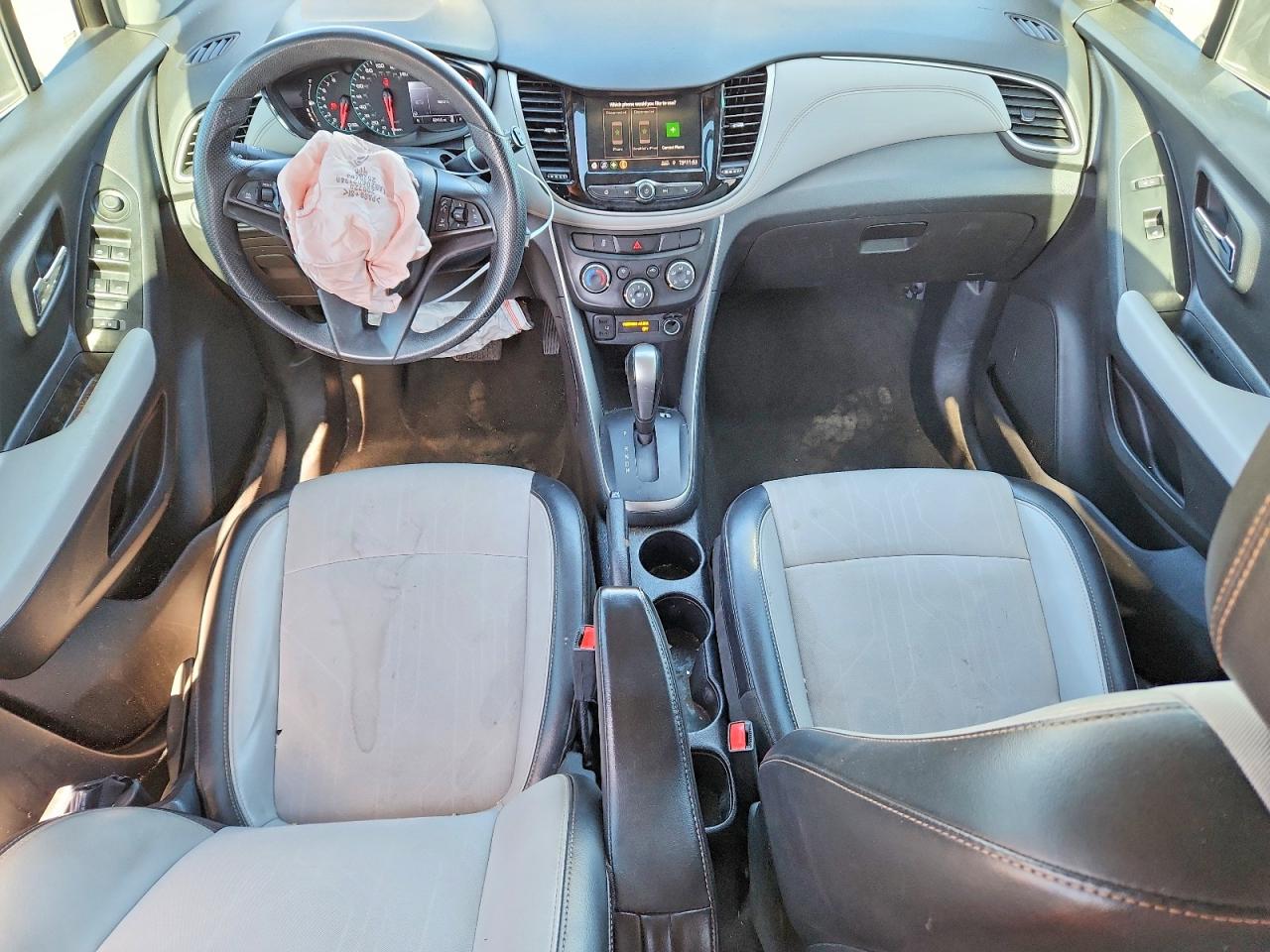 2021 CHEVROLET TRAX 1LT photo 8