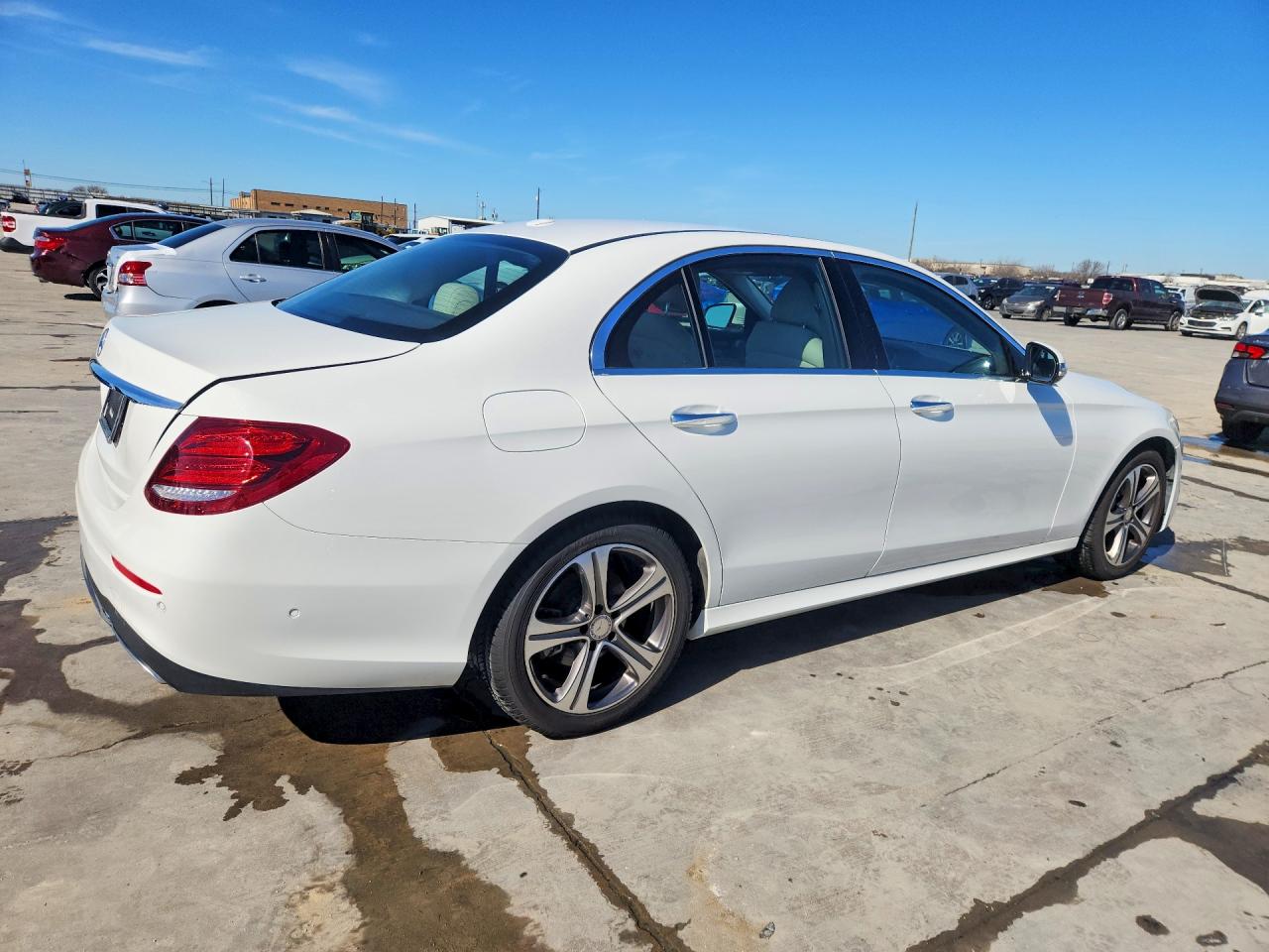 2017 MERCEDES-BENZ E 300 photo 7