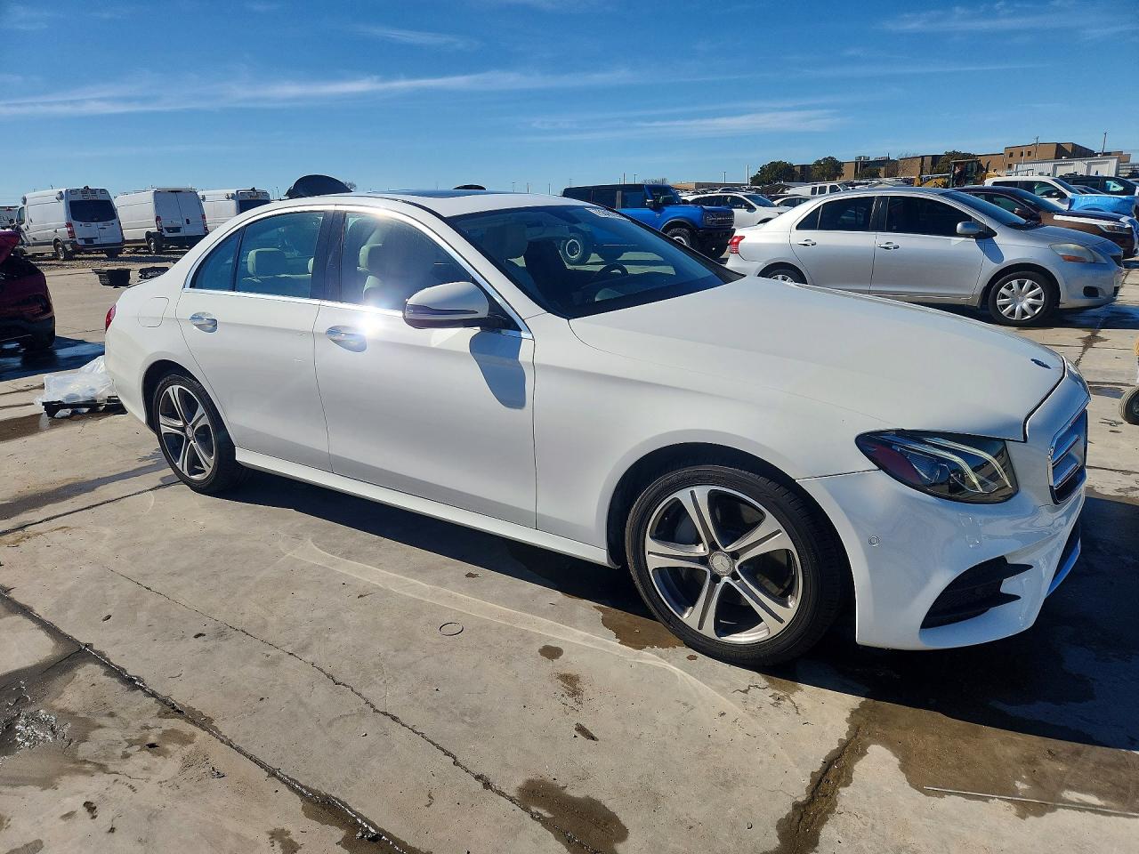 2017 MERCEDES-BENZ E 300 photo 10
