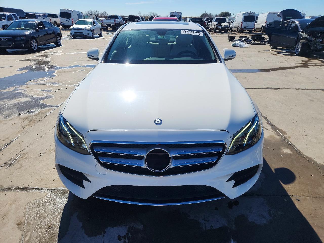 2017 MERCEDES-BENZ E 300 photo 13