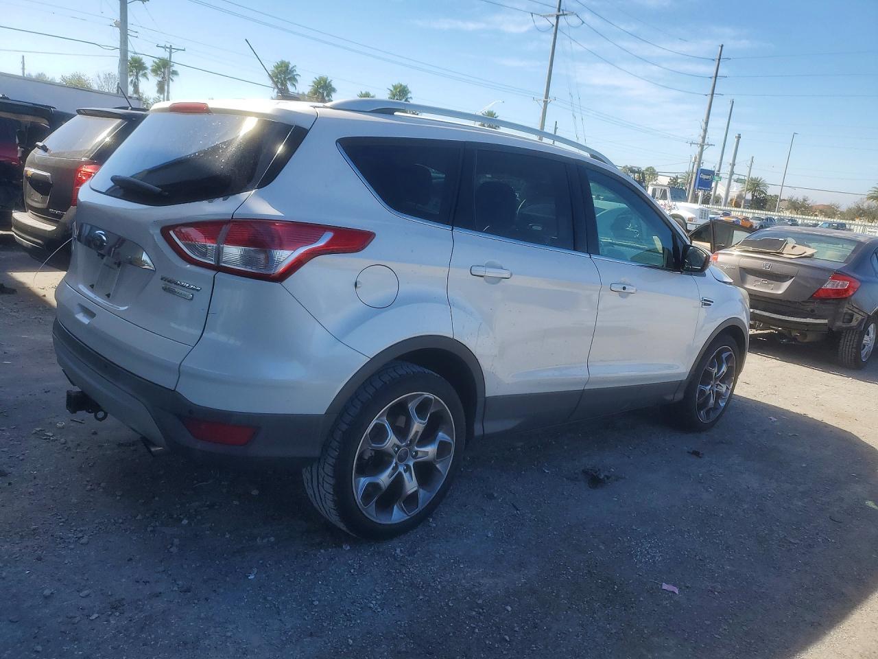 2015 FORD ESCAPE TITANIUM photo 5
