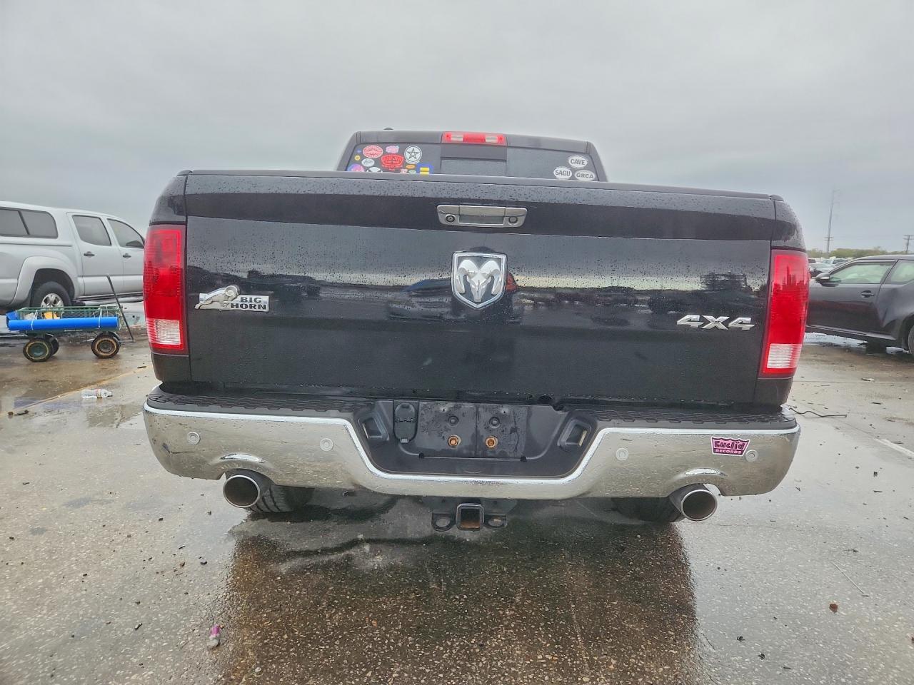 2014 RAM 1500 SLT photo 6