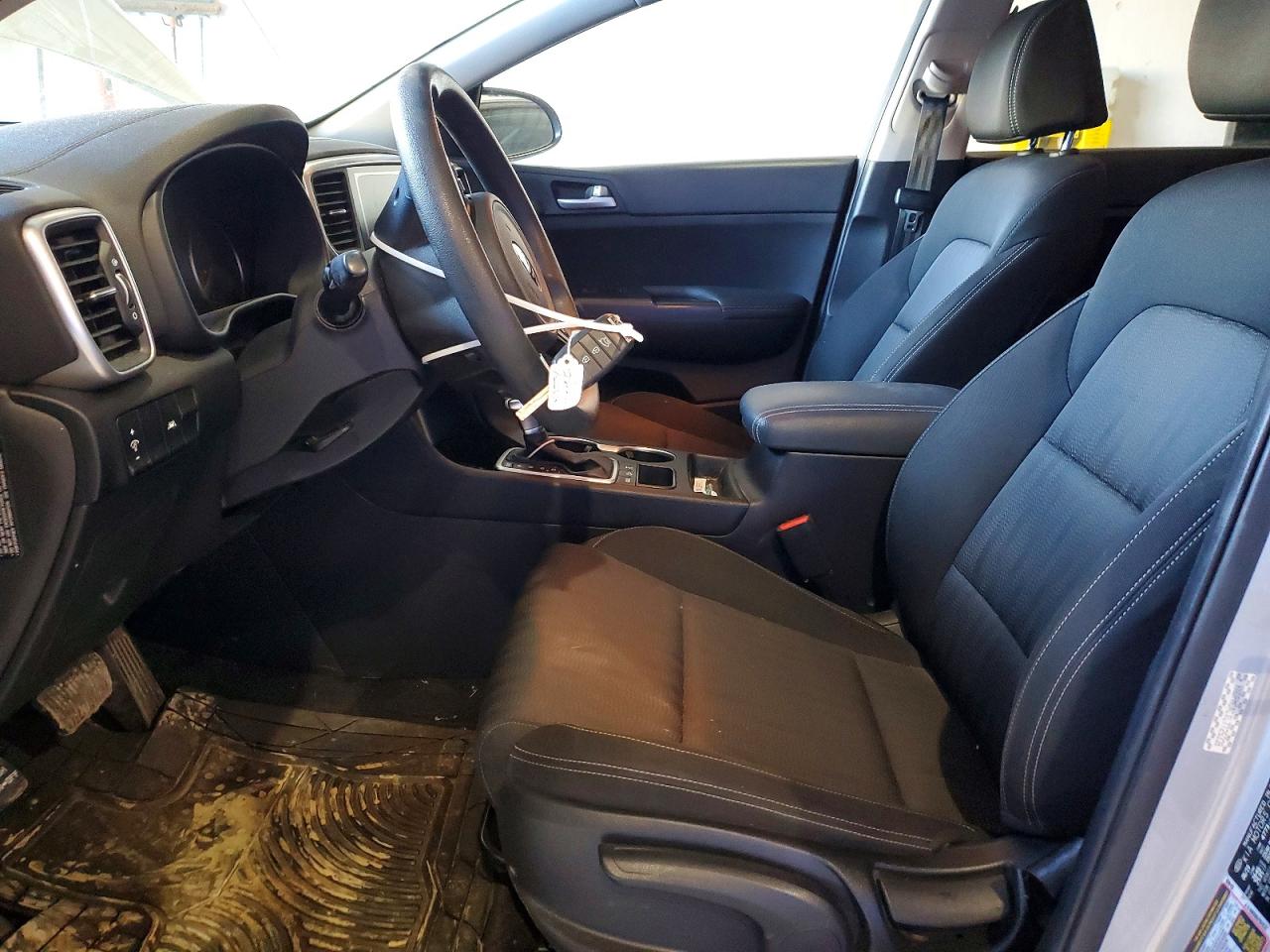 2020 KIA SPORTAGE LX photo 7