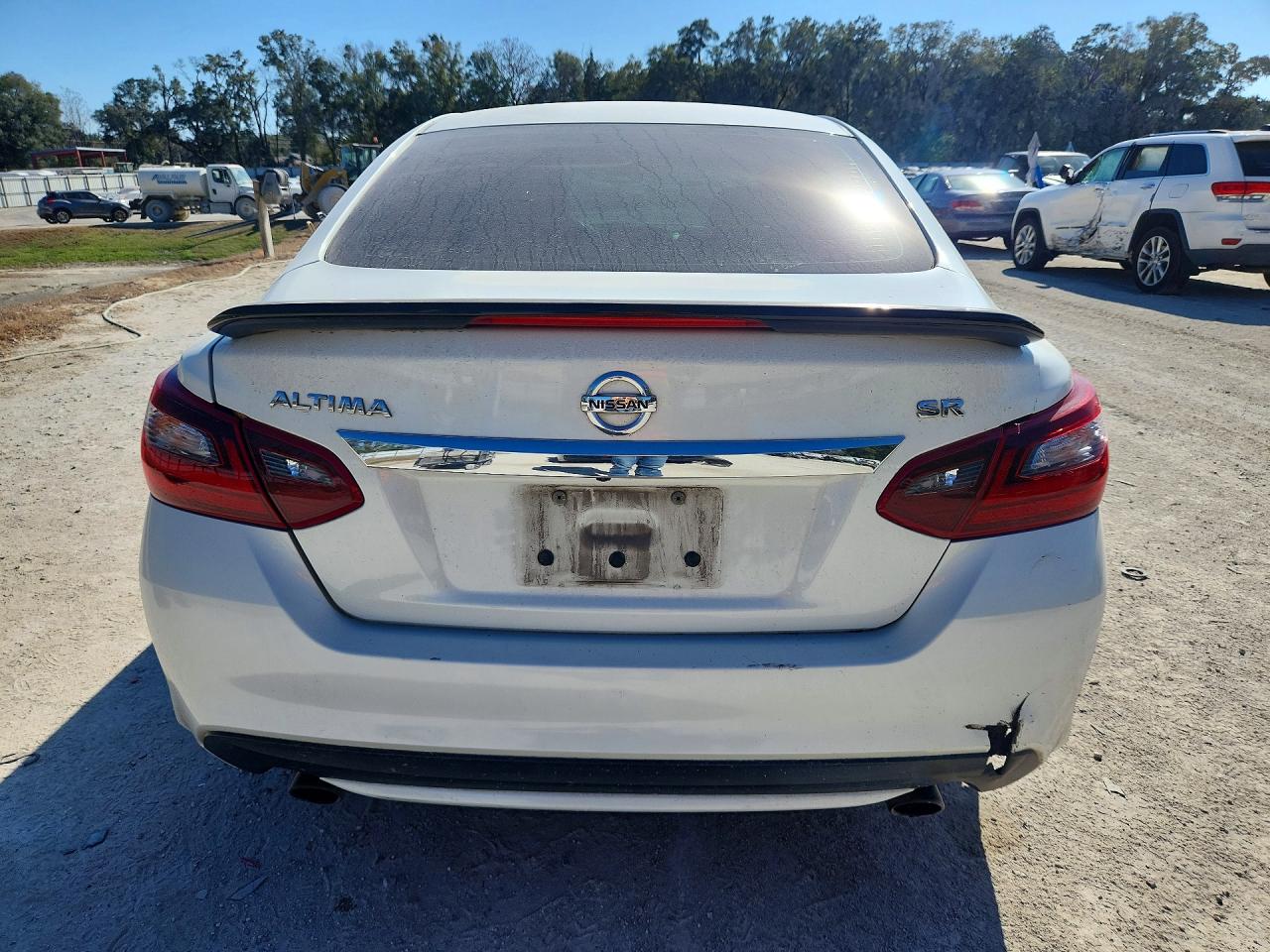 2017 NISSAN ALTIMA 2.5 SR photo 6