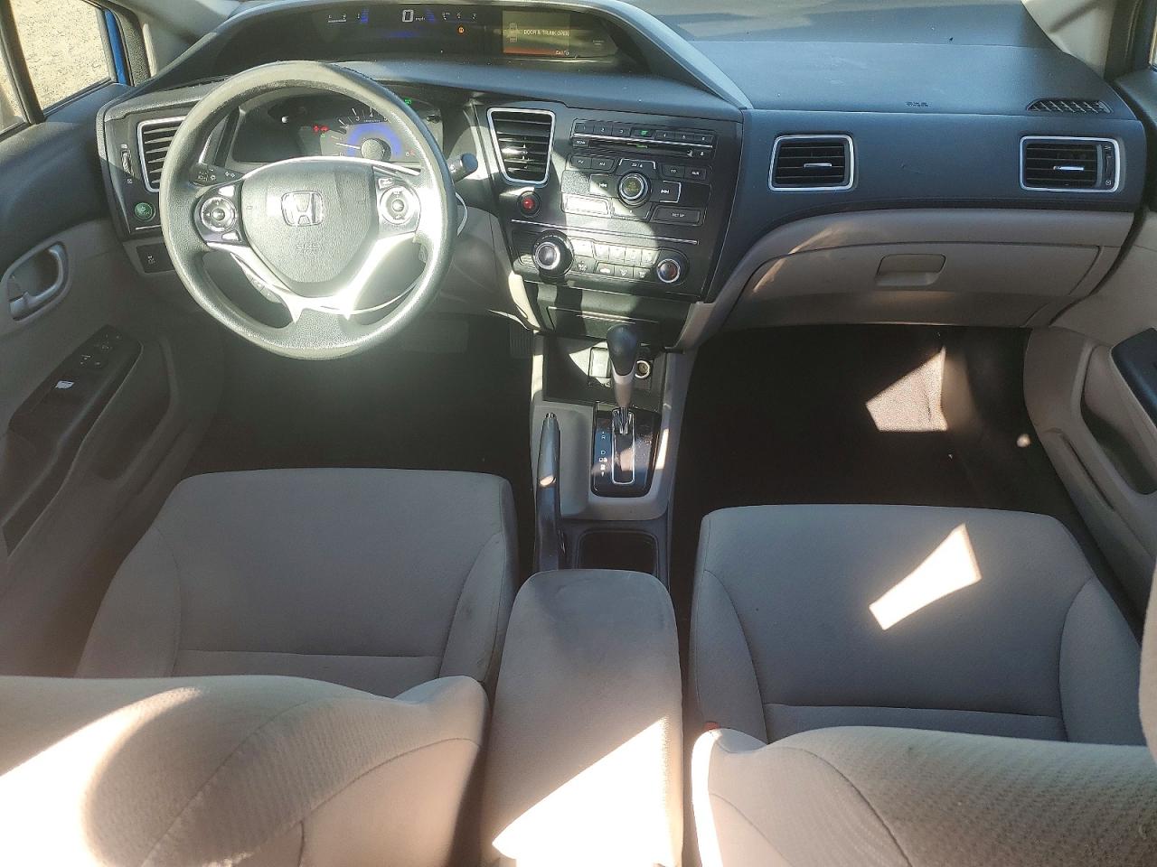 2013 HONDA CIVIC LX photo 8