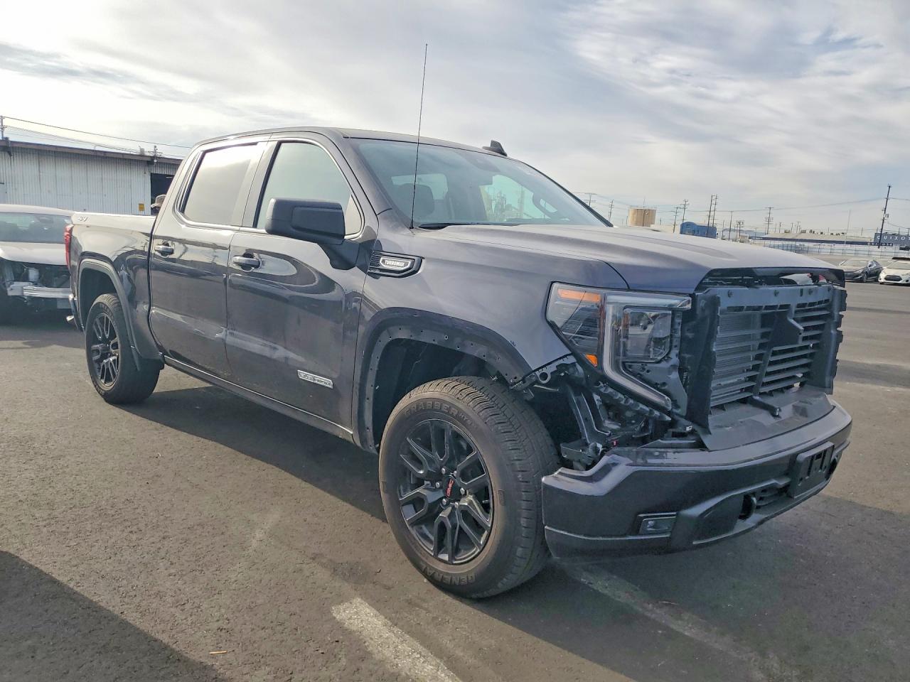 2025 GMC SIERRA K1500 ELEVATION-L photo 10