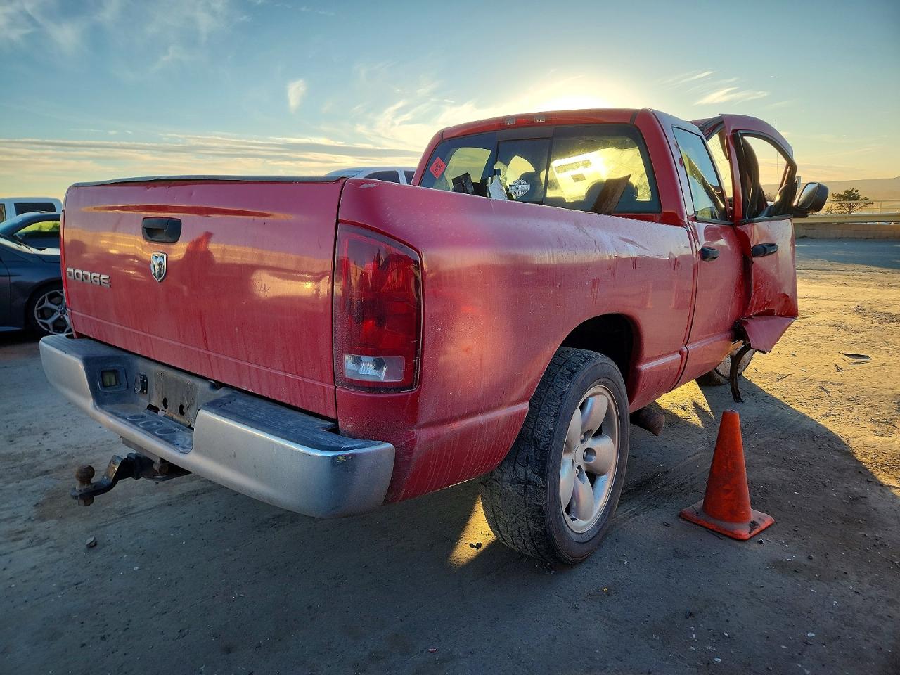 2004 DODGE RAM 1500 photo 3