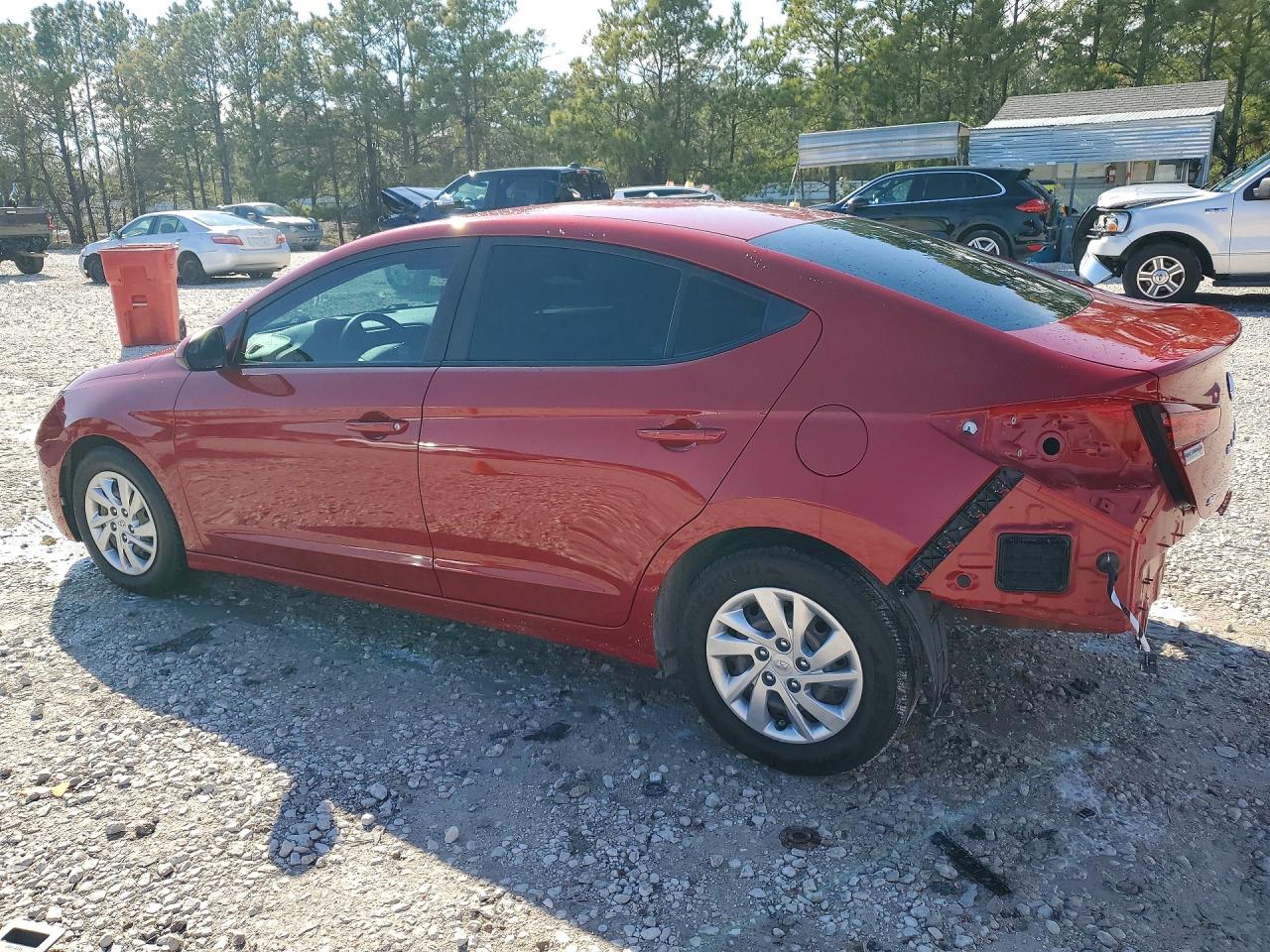 2019 HYUNDAI ELANTRA SE photo 2