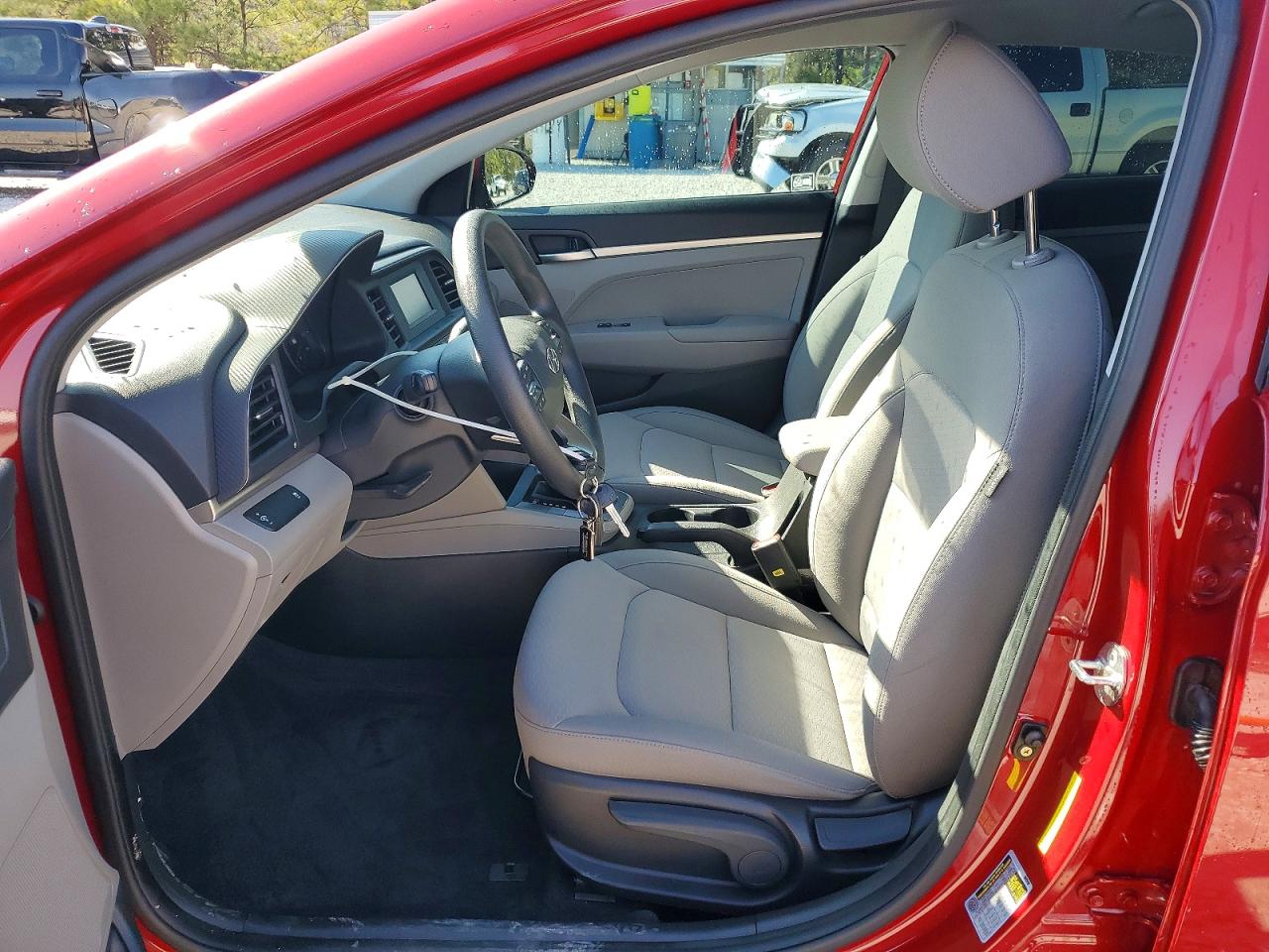 2019 HYUNDAI ELANTRA SE photo 7