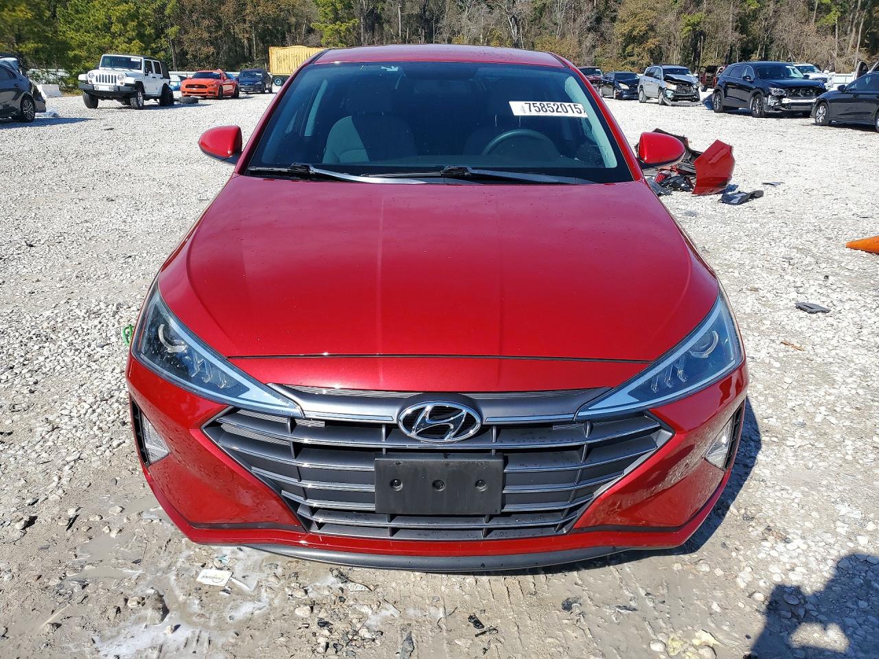 2019 HYUNDAI ELANTRA SE photo 5