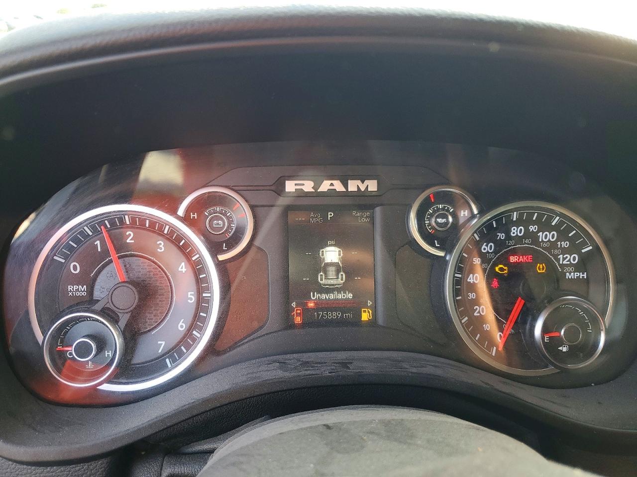 2019 RAM 1500 BIG HORN/LONE STAR photo 9