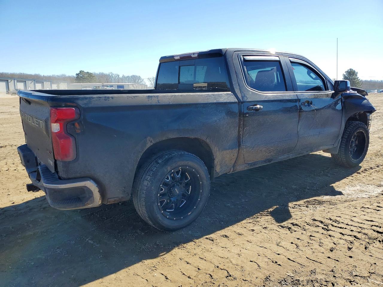 2019 CHEVROLET SILVERADO K1500 LT photo 5