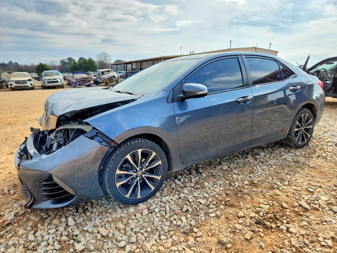 2017 TOYOTA COROLLA