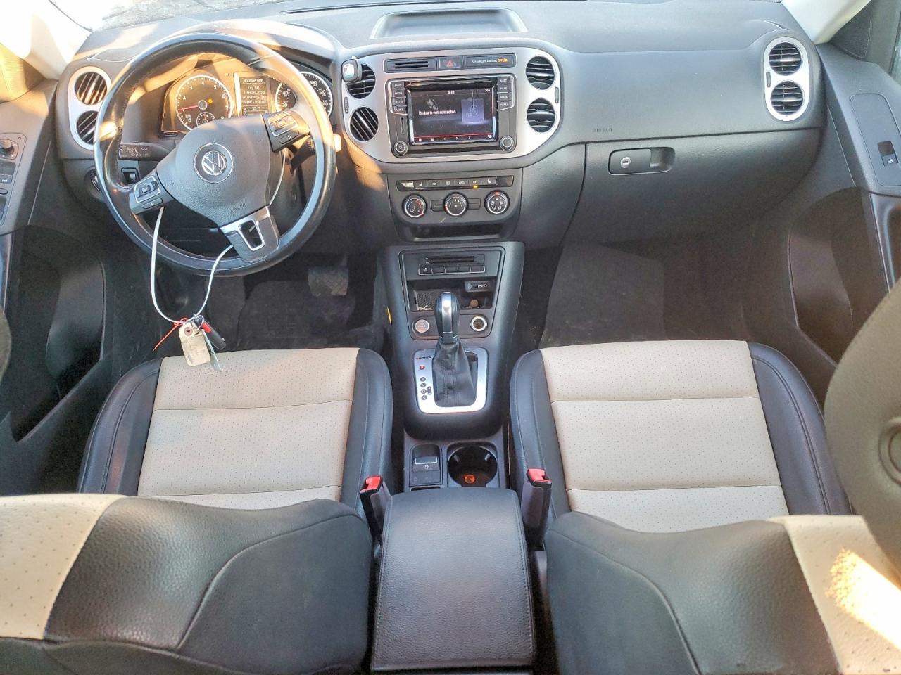 2017 VOLKSWAGEN TIGUAN S photo 8