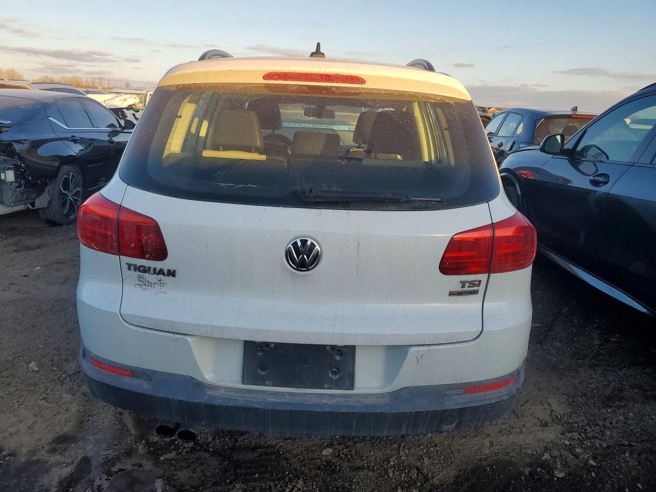 2017 VOLKSWAGEN TIGUAN S photo 6
