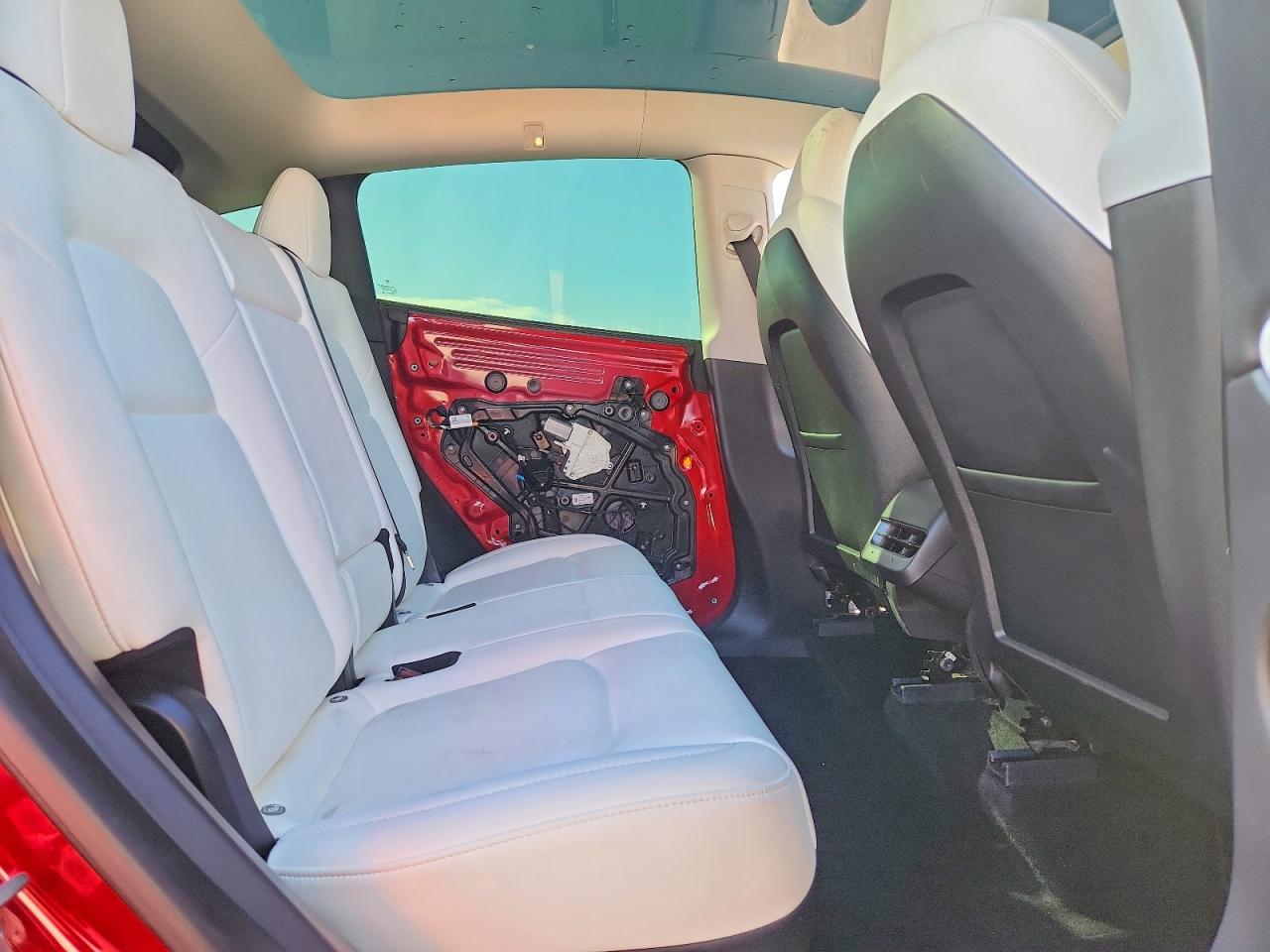 2021 TESLA MODEL Y photo 10
