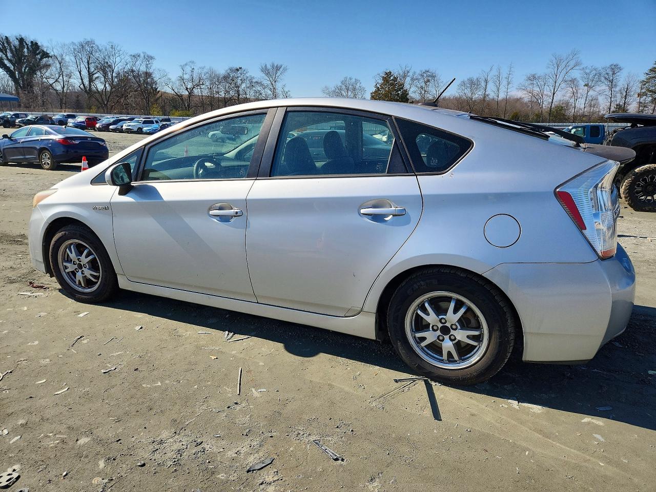 2010 TOYOTA PRIUS photo 3
