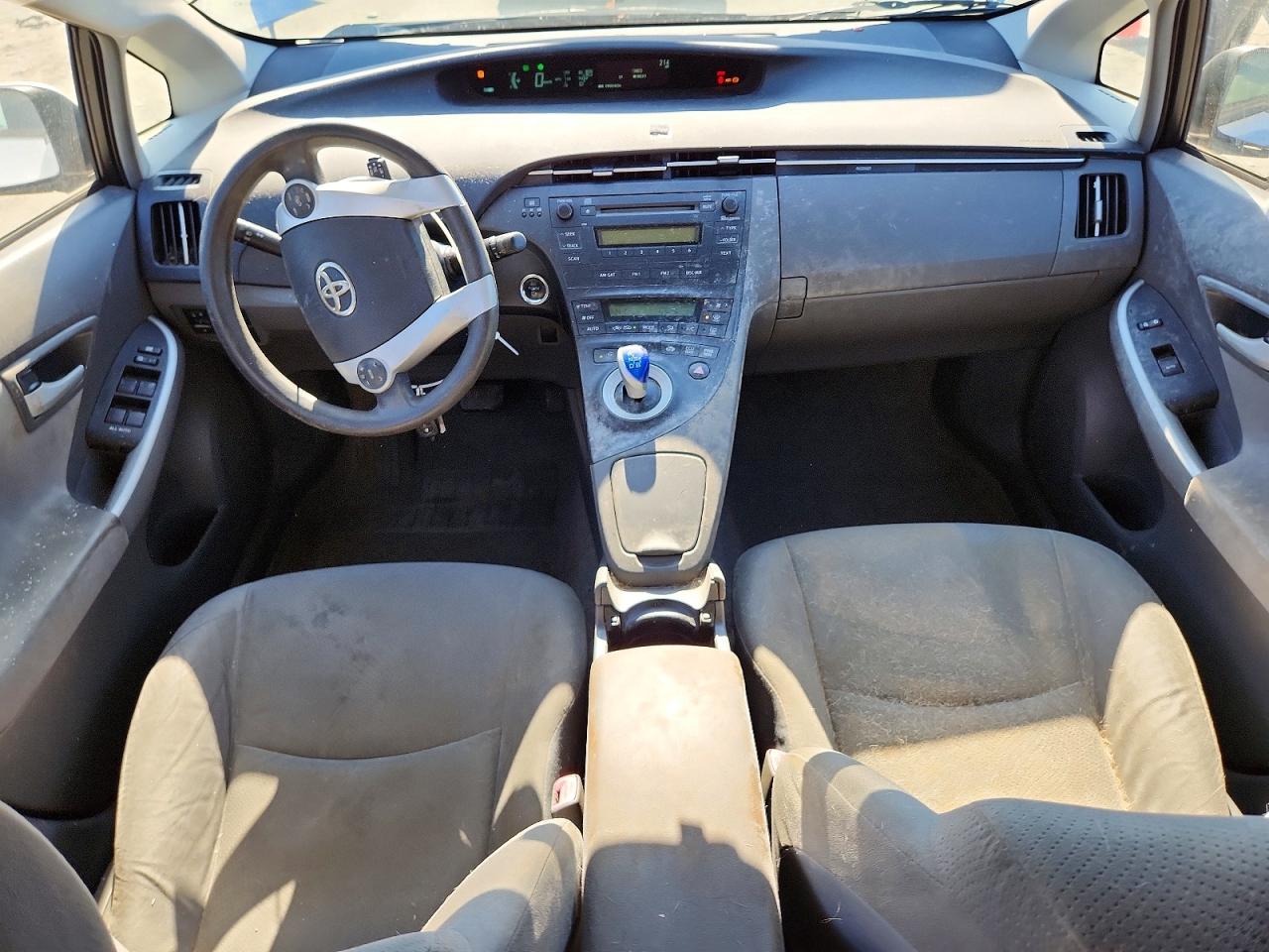 2010 TOYOTA PRIUS photo 15