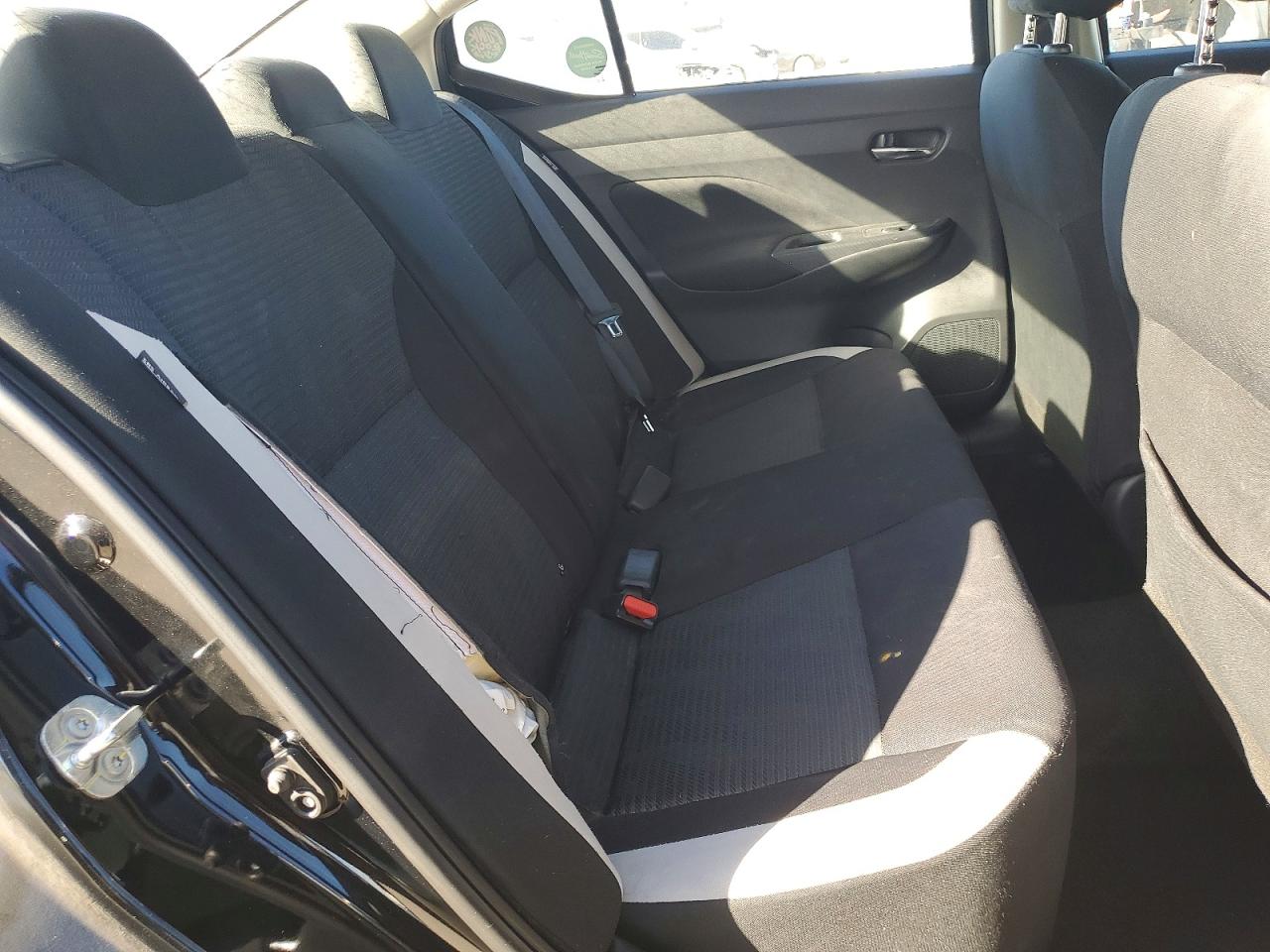 2021 NISSAN VERSA SV photo 28
