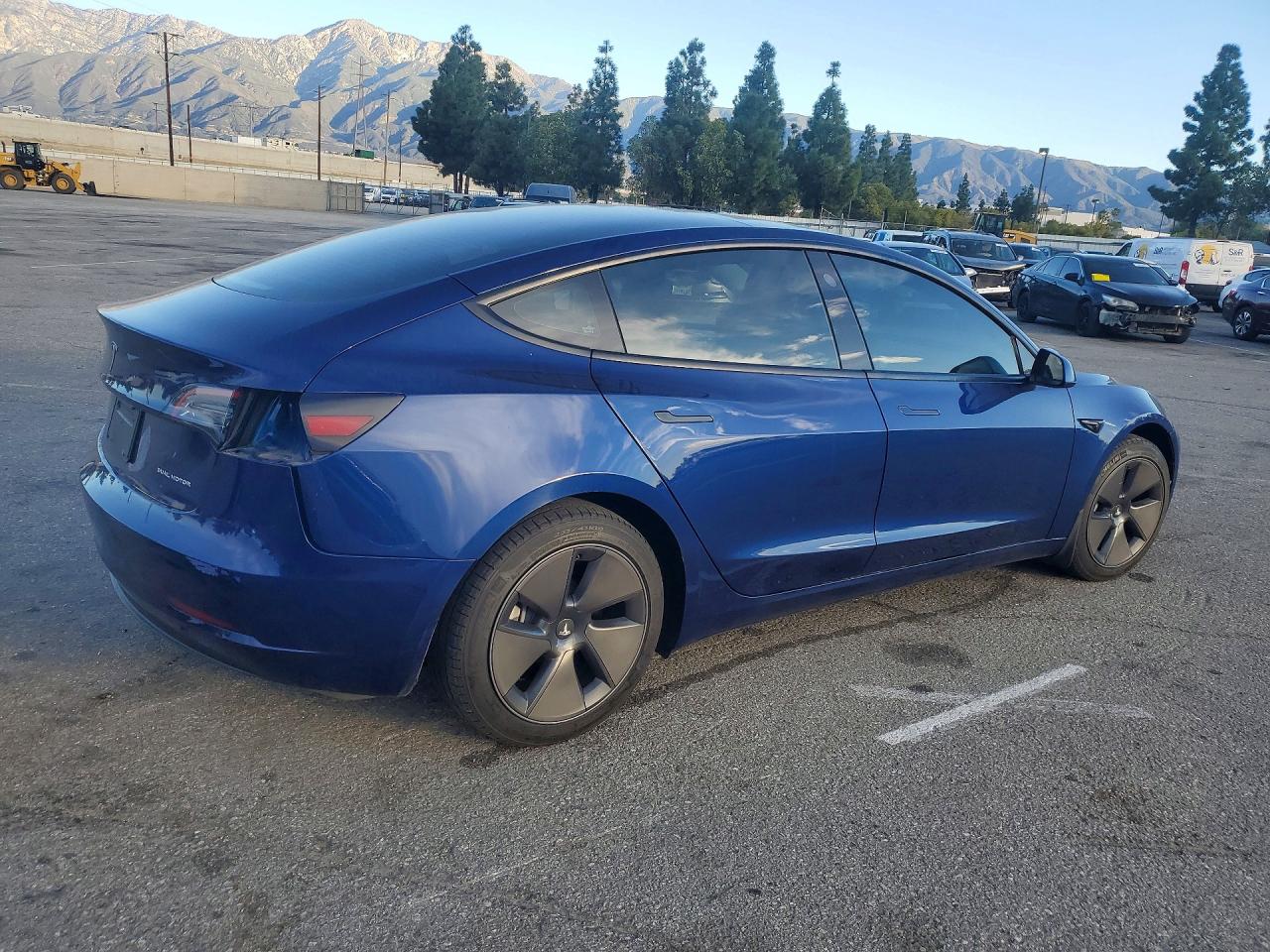 2023 TESLA MODEL 3 photo 3