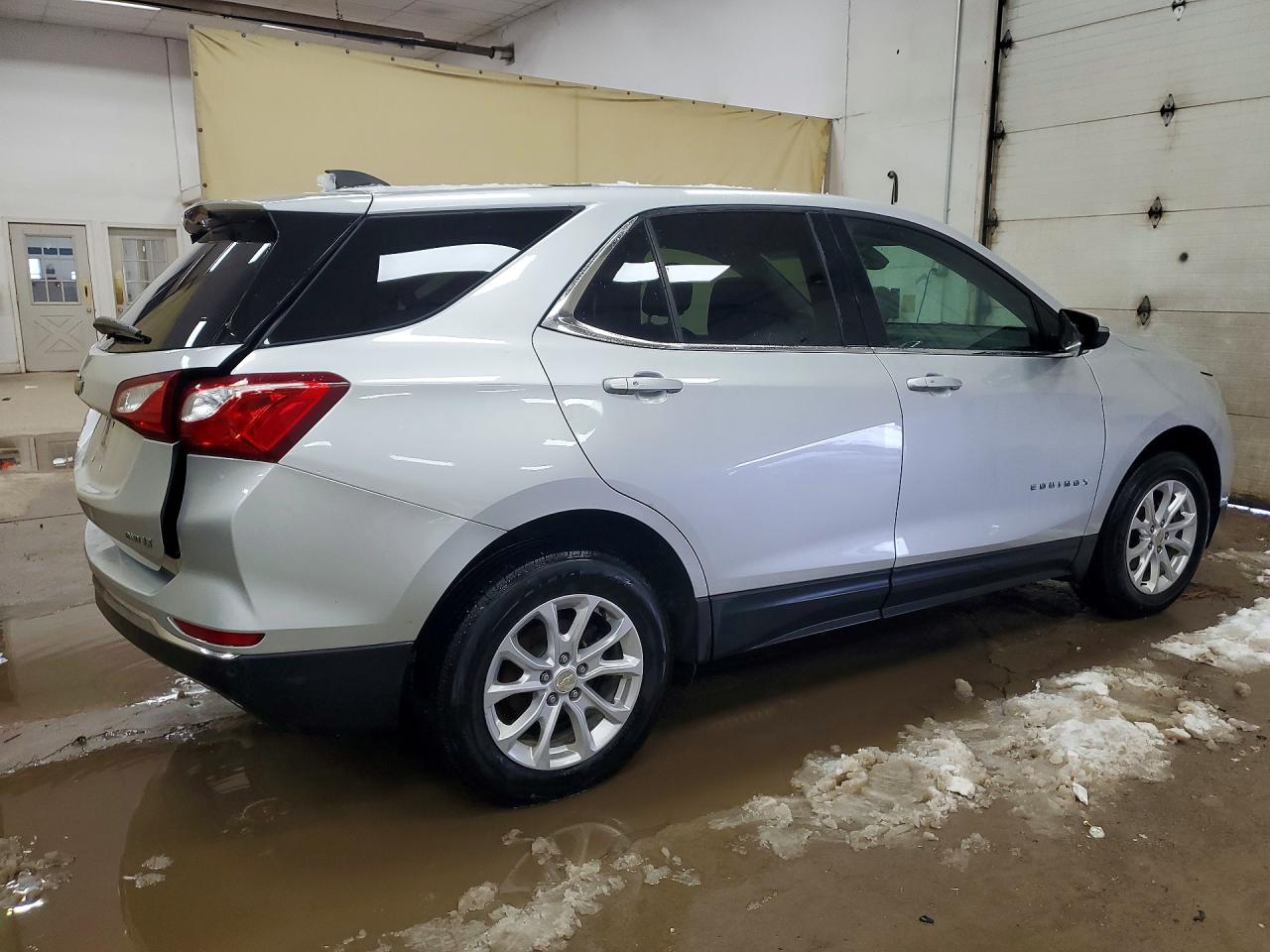 2019 CHEVROLET EQUINOX LT photo 5