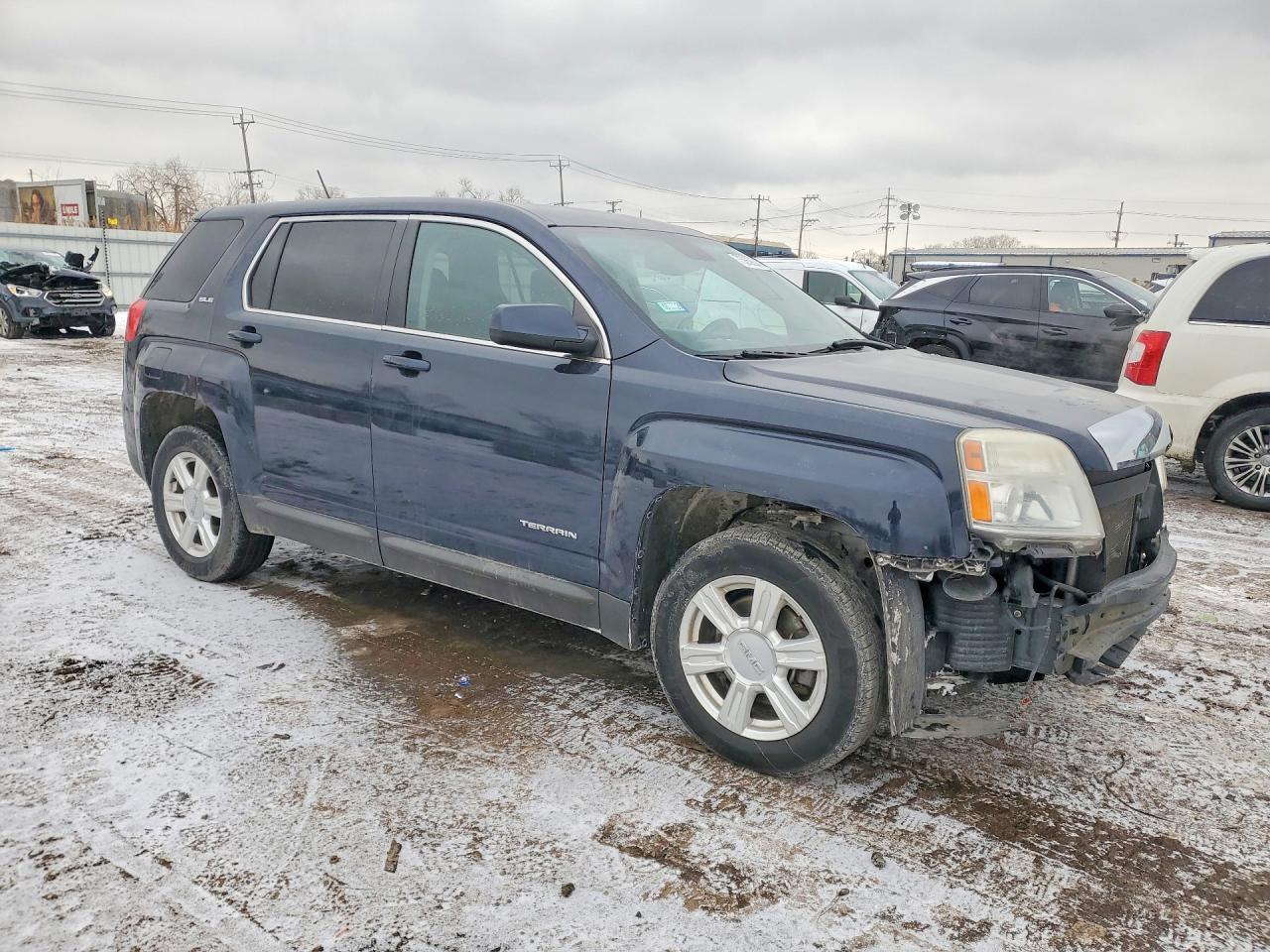 2015 GMC TERRAIN SLE photo 4