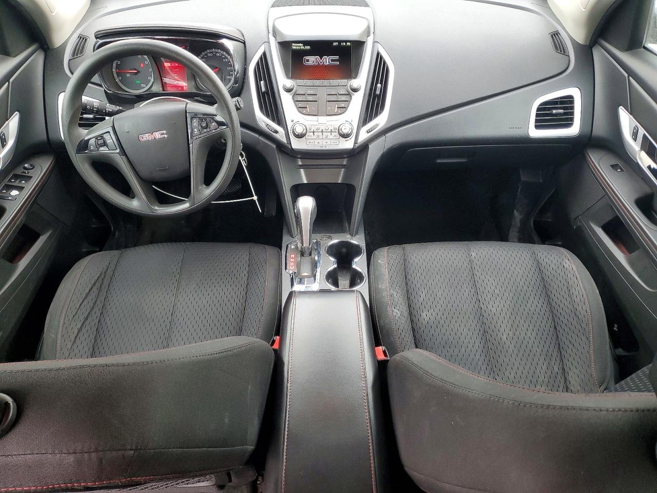 2015 GMC TERRAIN SLE photo 8