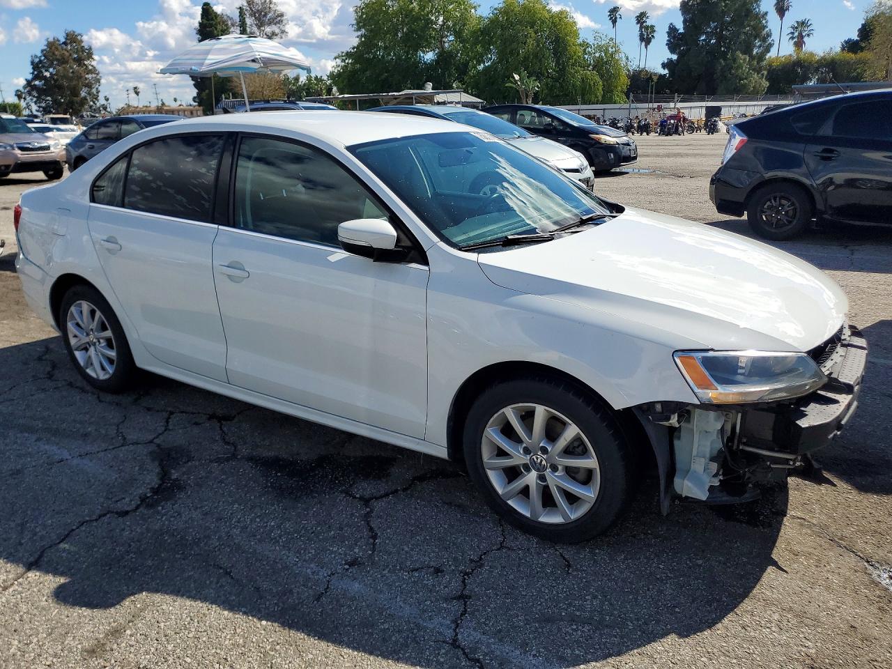 2014 VOLKSWAGEN JETTA SE photo 7