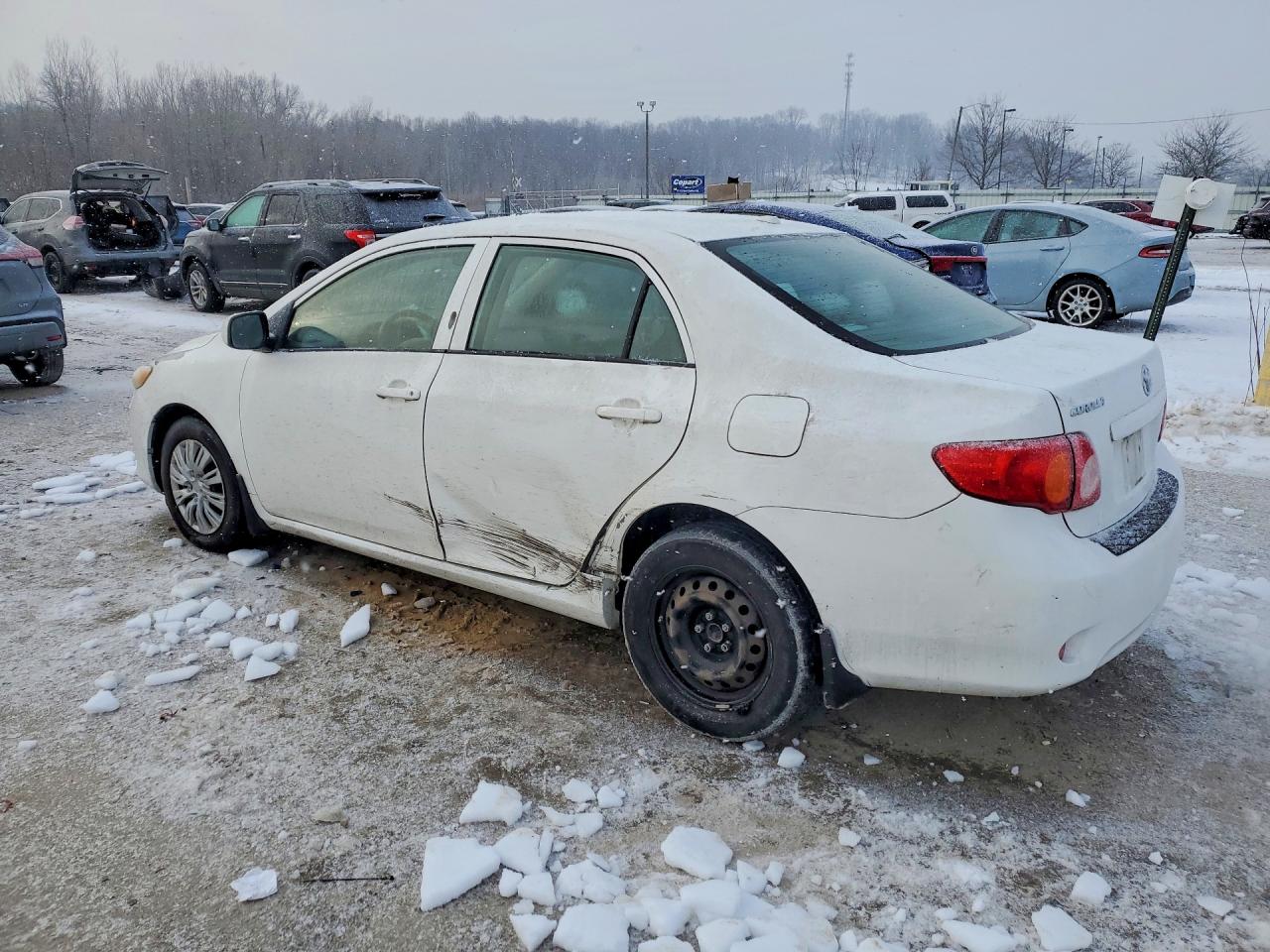 2009 TOYOTA COROLLA LE photo 2