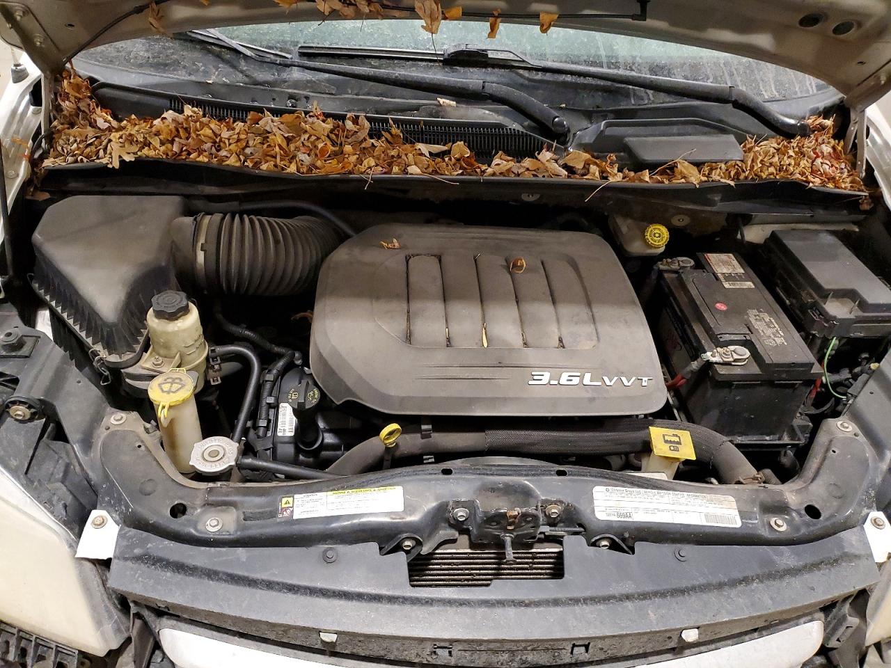 2012 CHRYSLER TOWN & COUNTRY TOURING photo 34