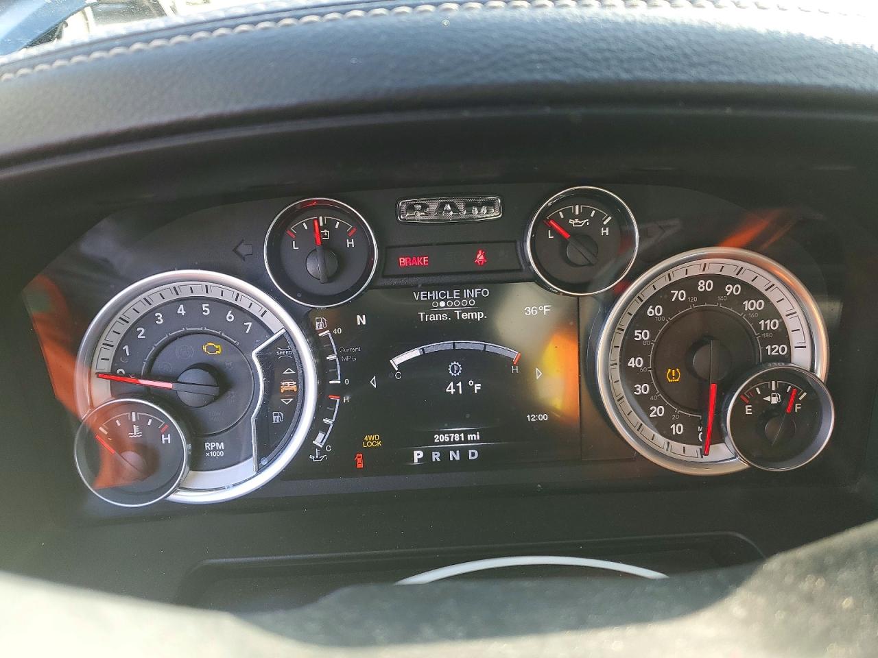 2013 RAM 1500 LARAMIE photo 25