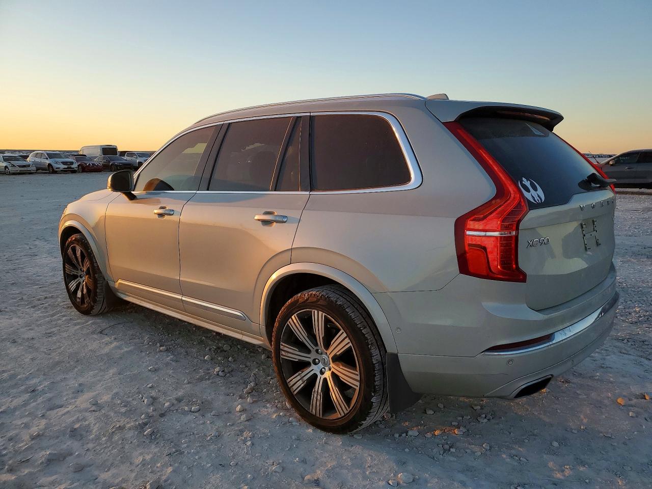 2021 VOLVO XC90 T6 INSCRIPTION photo 2