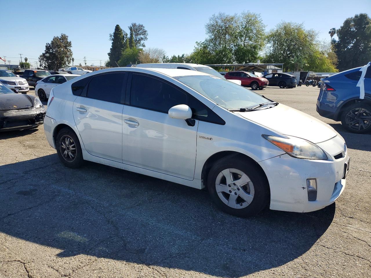 2011 TOYOTA PRIUS photo 4