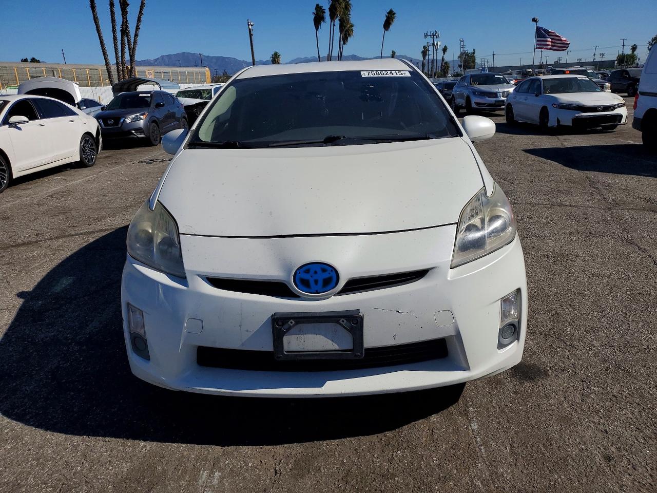 2011 TOYOTA PRIUS photo 5