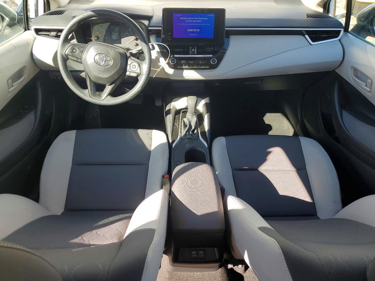 2025 TOYOTA COROLLA LE photo 22