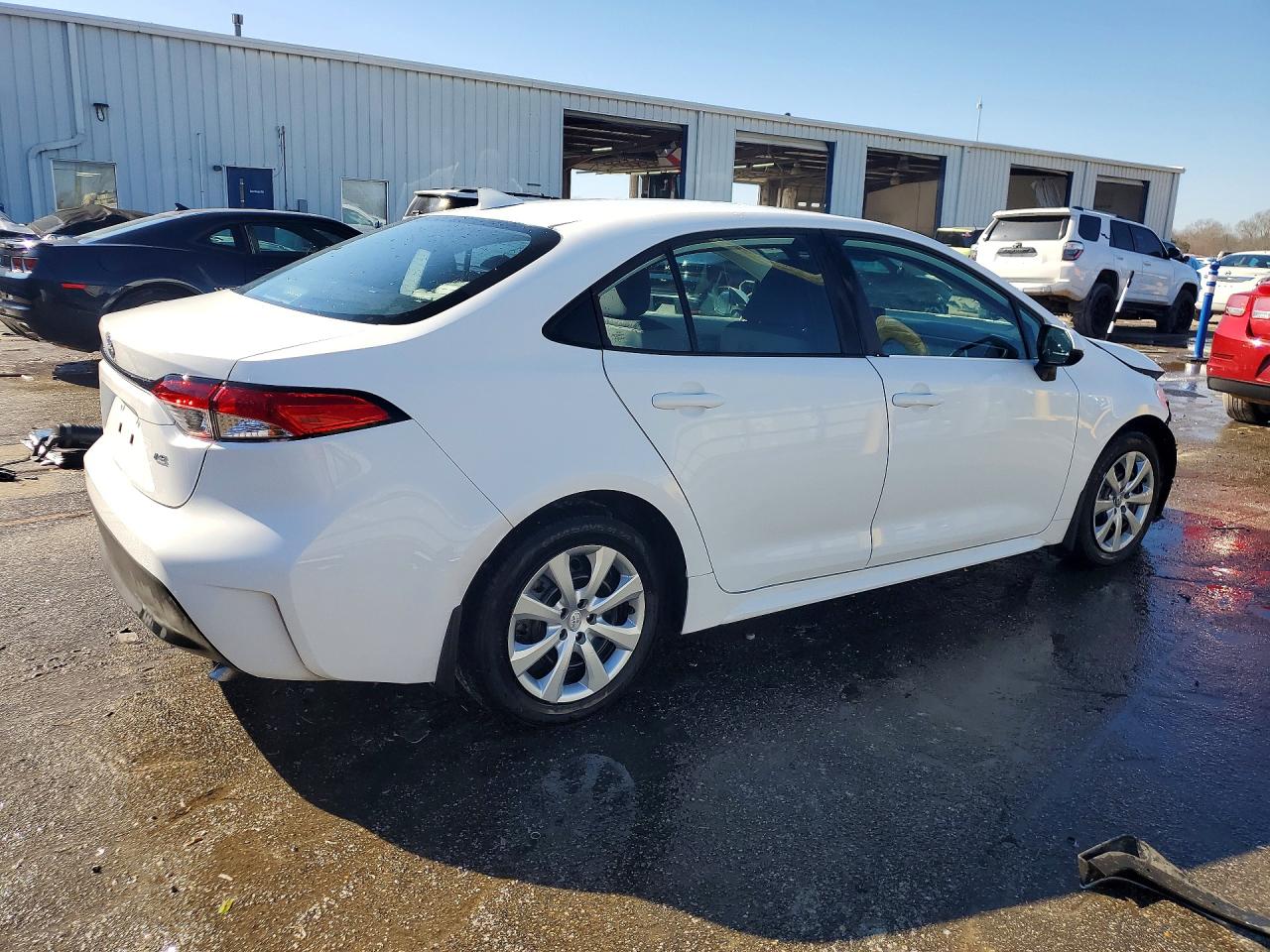 2025 TOYOTA COROLLA LE photo 7