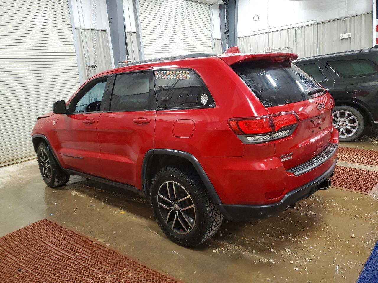 2018 JEEP GRAND CHEROKEE TRAILHAWK photo 3