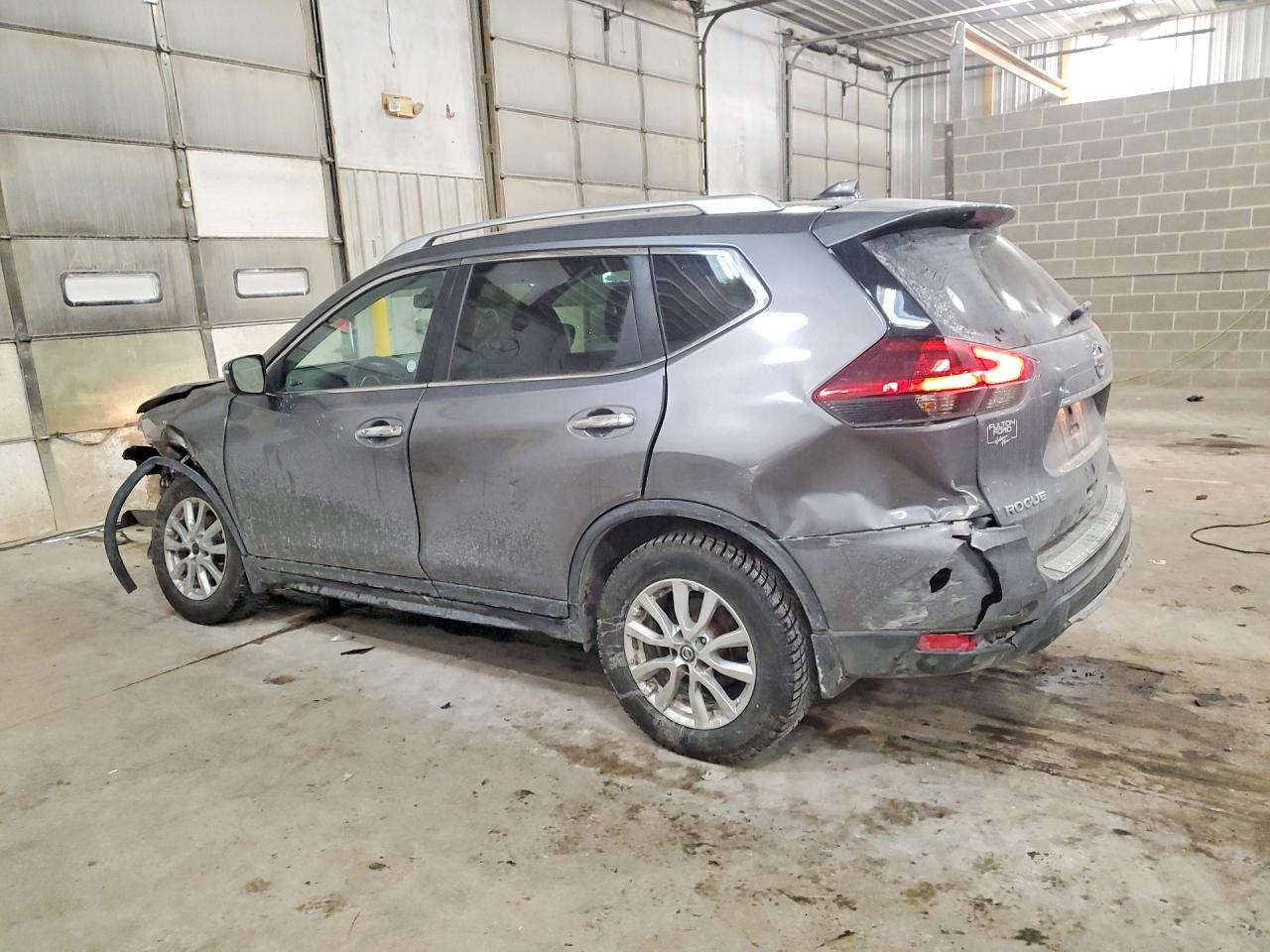 2019 NISSAN ROGUE S photo 3