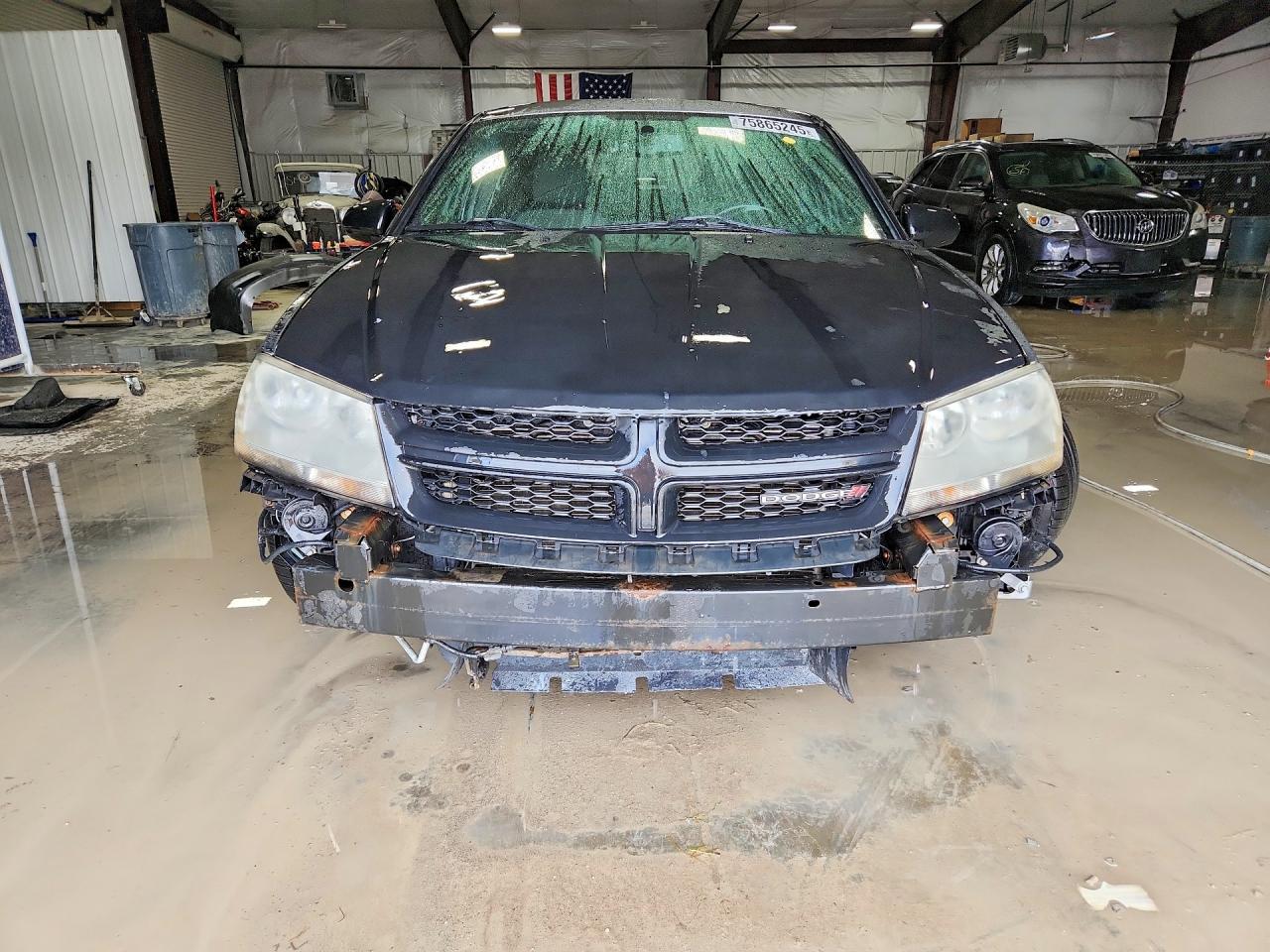 2013 DODGE AVENGER SXT photo 13