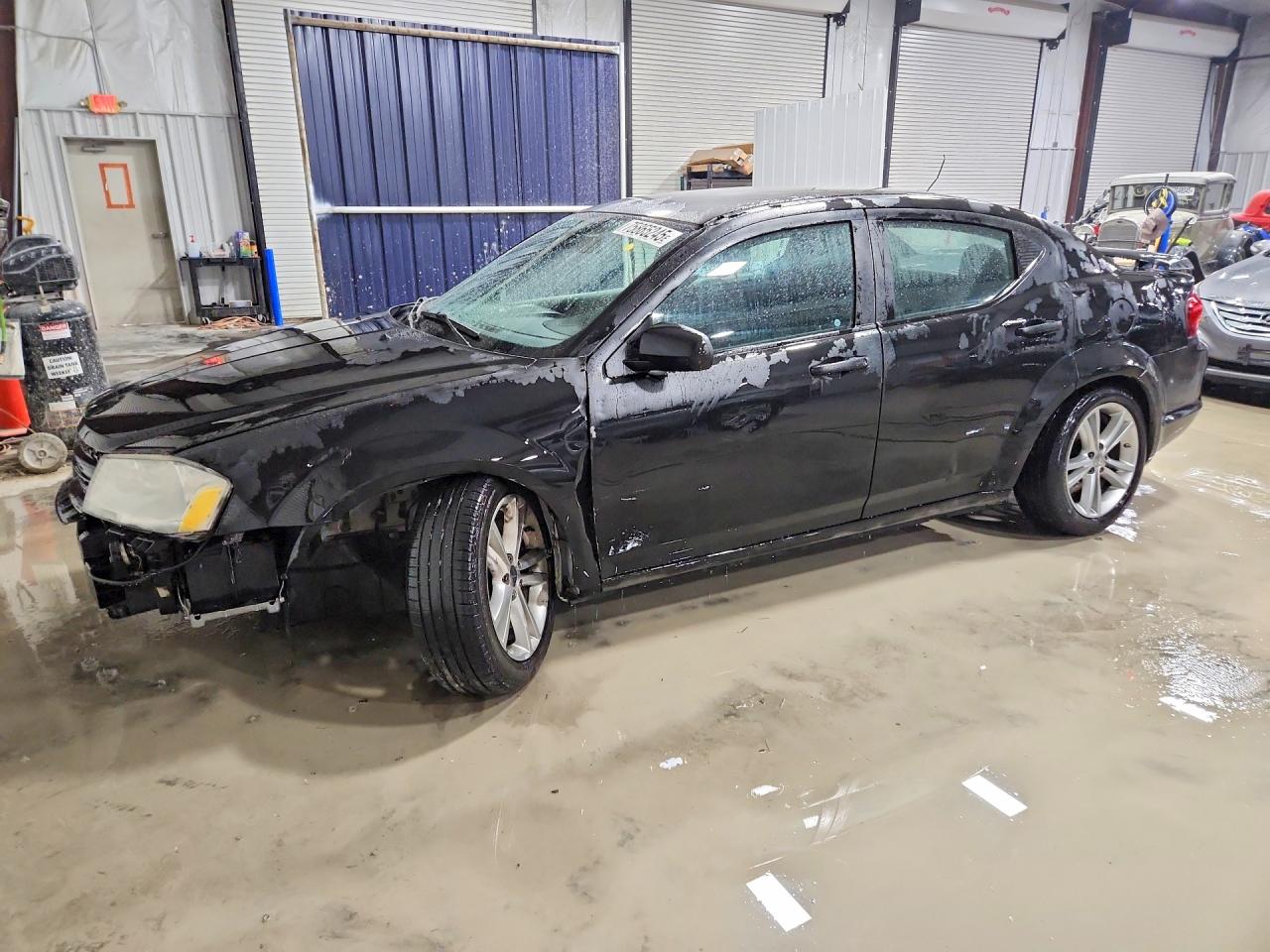 2013 DODGE AVENGER