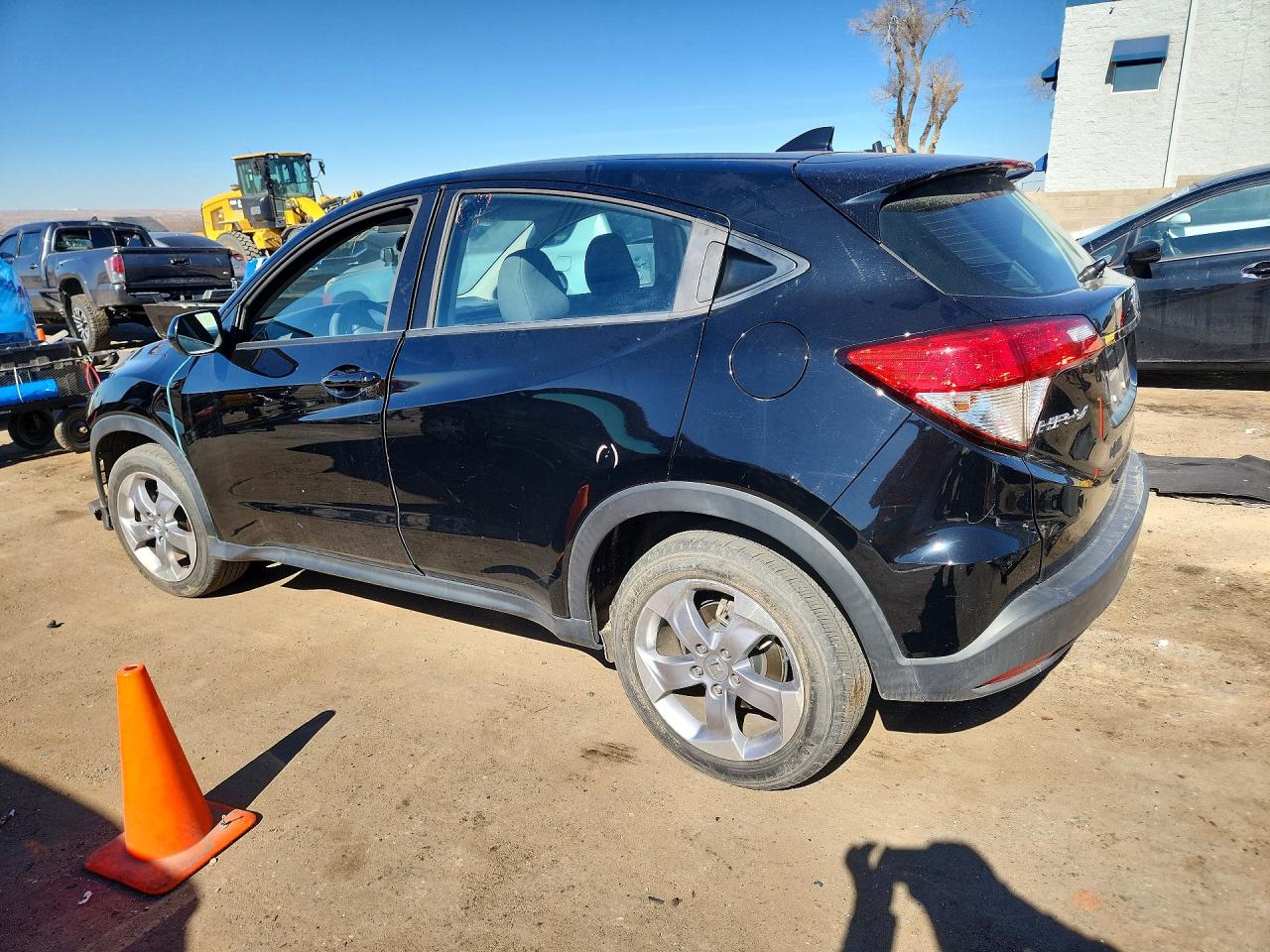 2021 HONDA HR-V LX photo 3