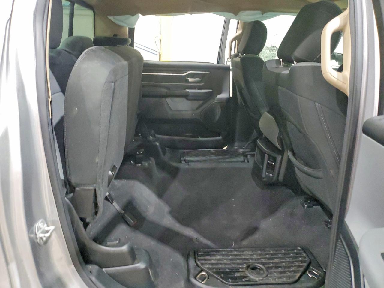 2019 RAM 1500 BIG HORN photo 19