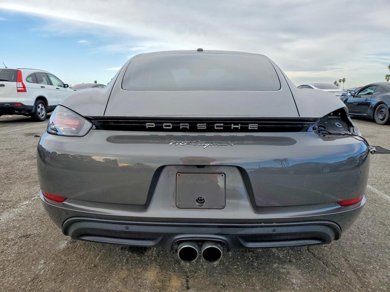 2024 PORSCHE CAYMAN BASE photo 16